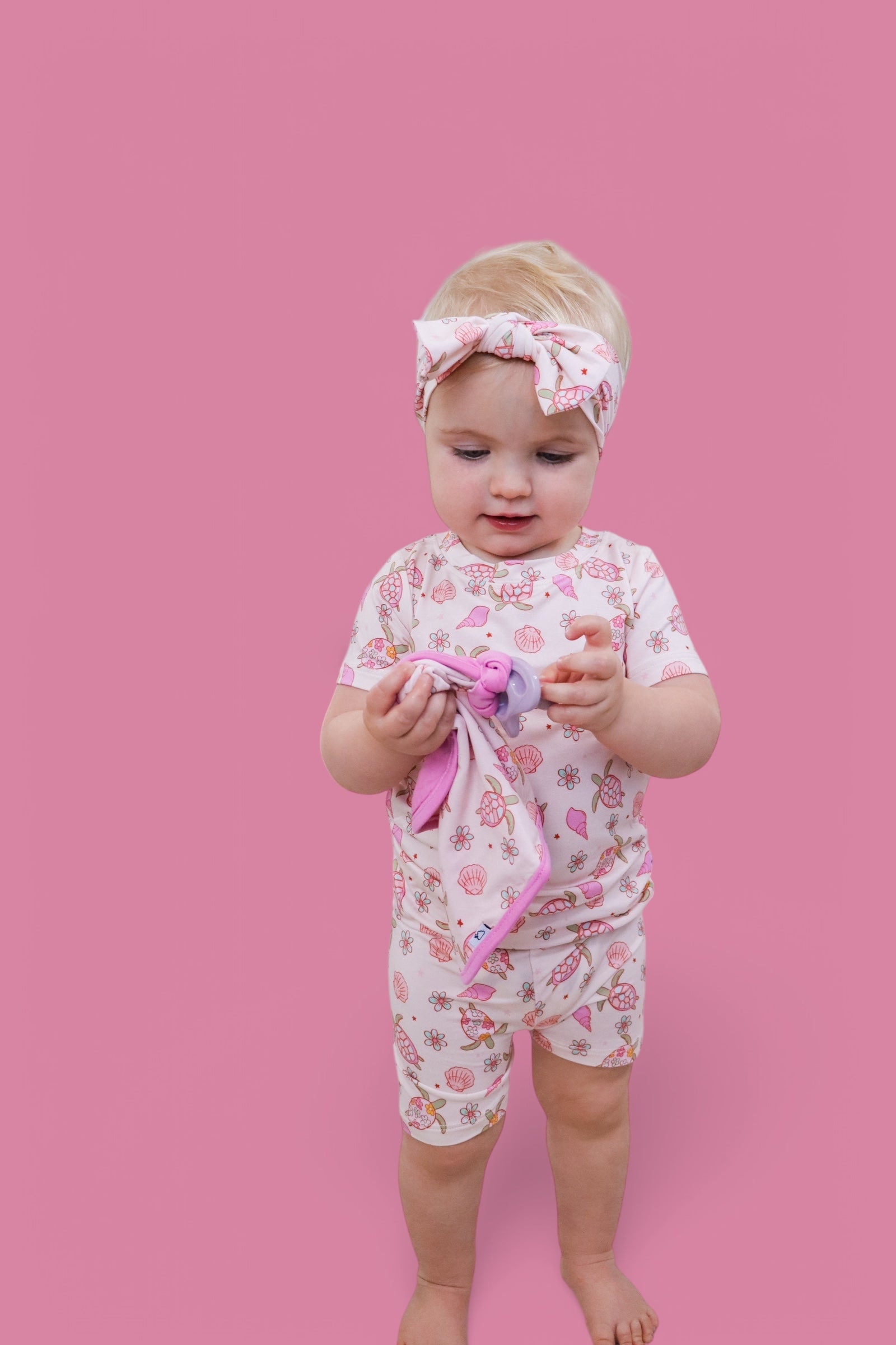 Exclusive Love Your Shell Dream Bow