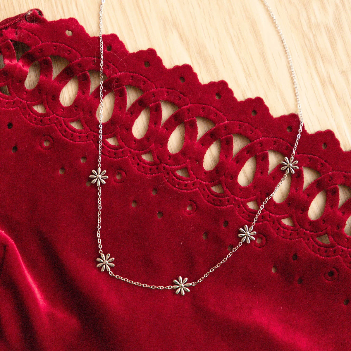 Anna Floral Necklace
