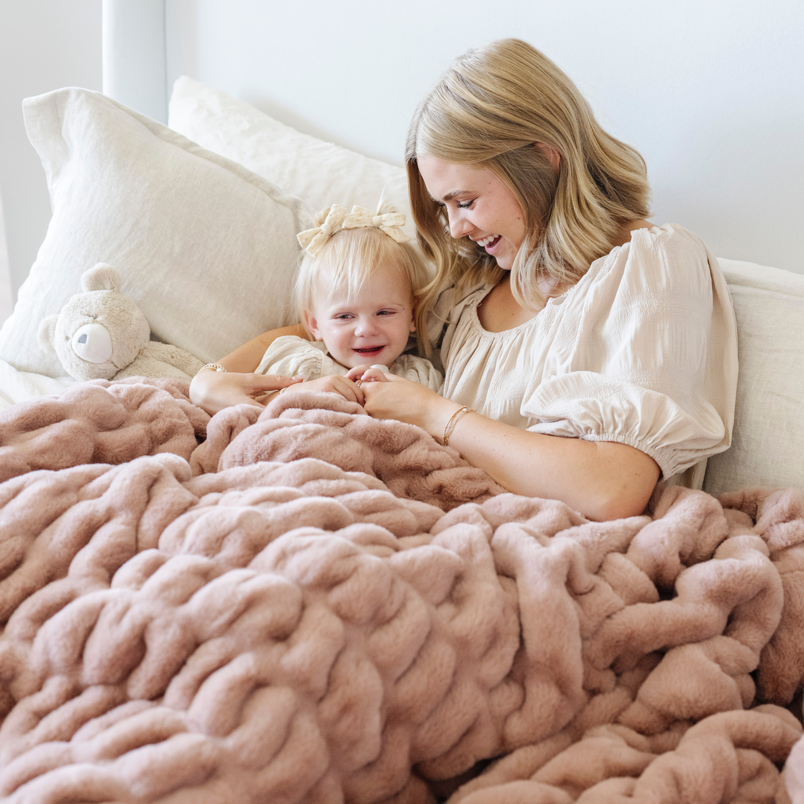 Double Ruched Faux Fur Throw Blankets