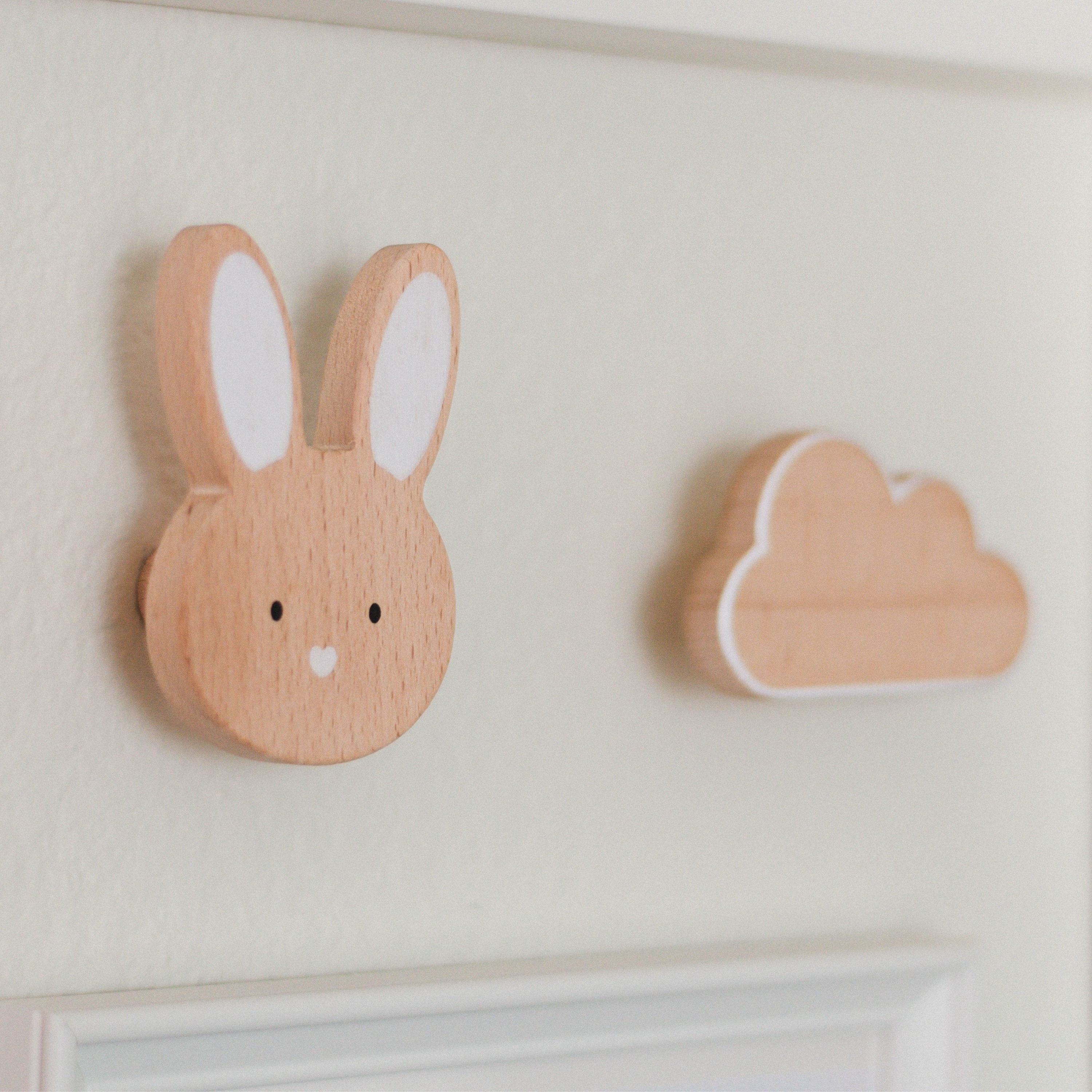 Wonderbee™ Rabbit Decorative Painted Wall Hook