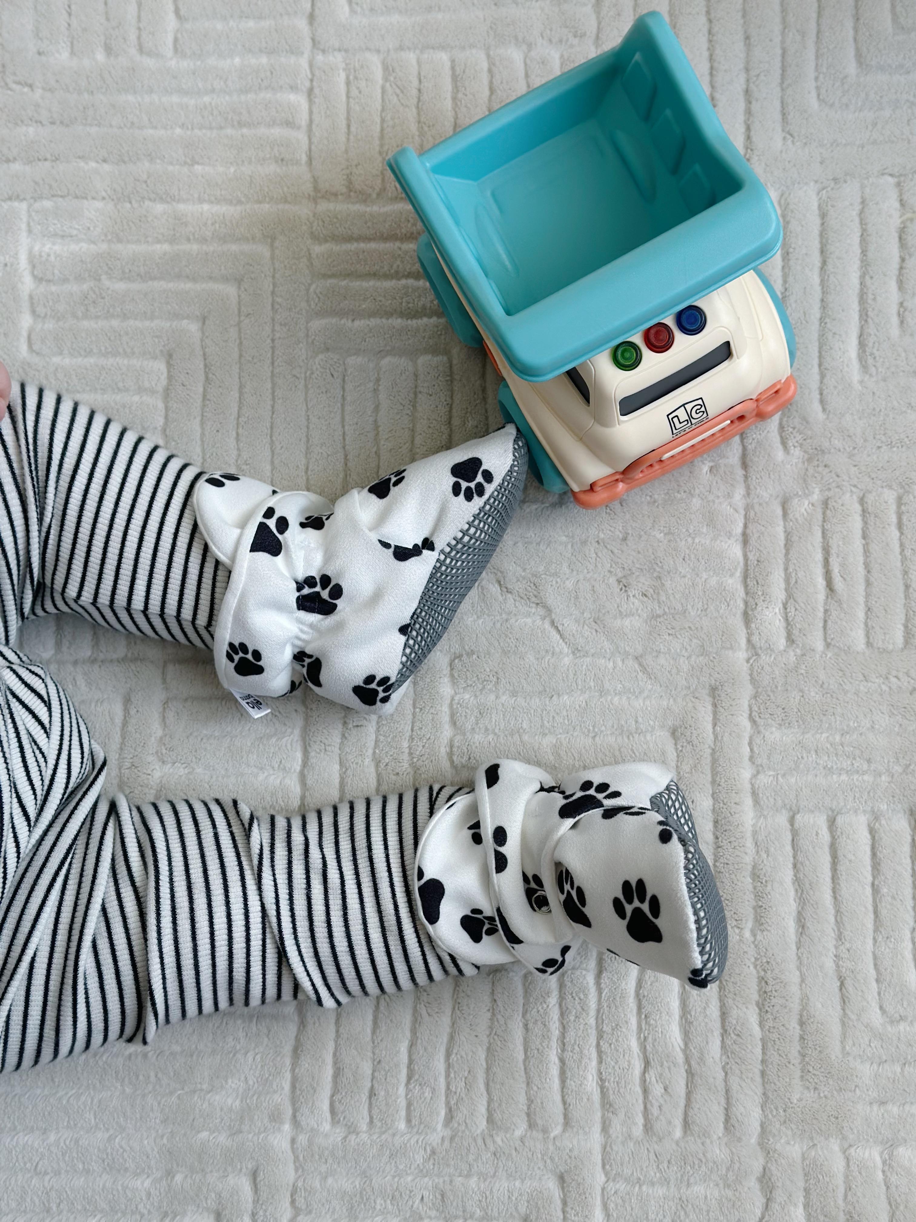 Organic Cotton Baby Booties, Non-slip Sole, Cotton Newborn Booties Home Nursery Shoes, Dog Paw