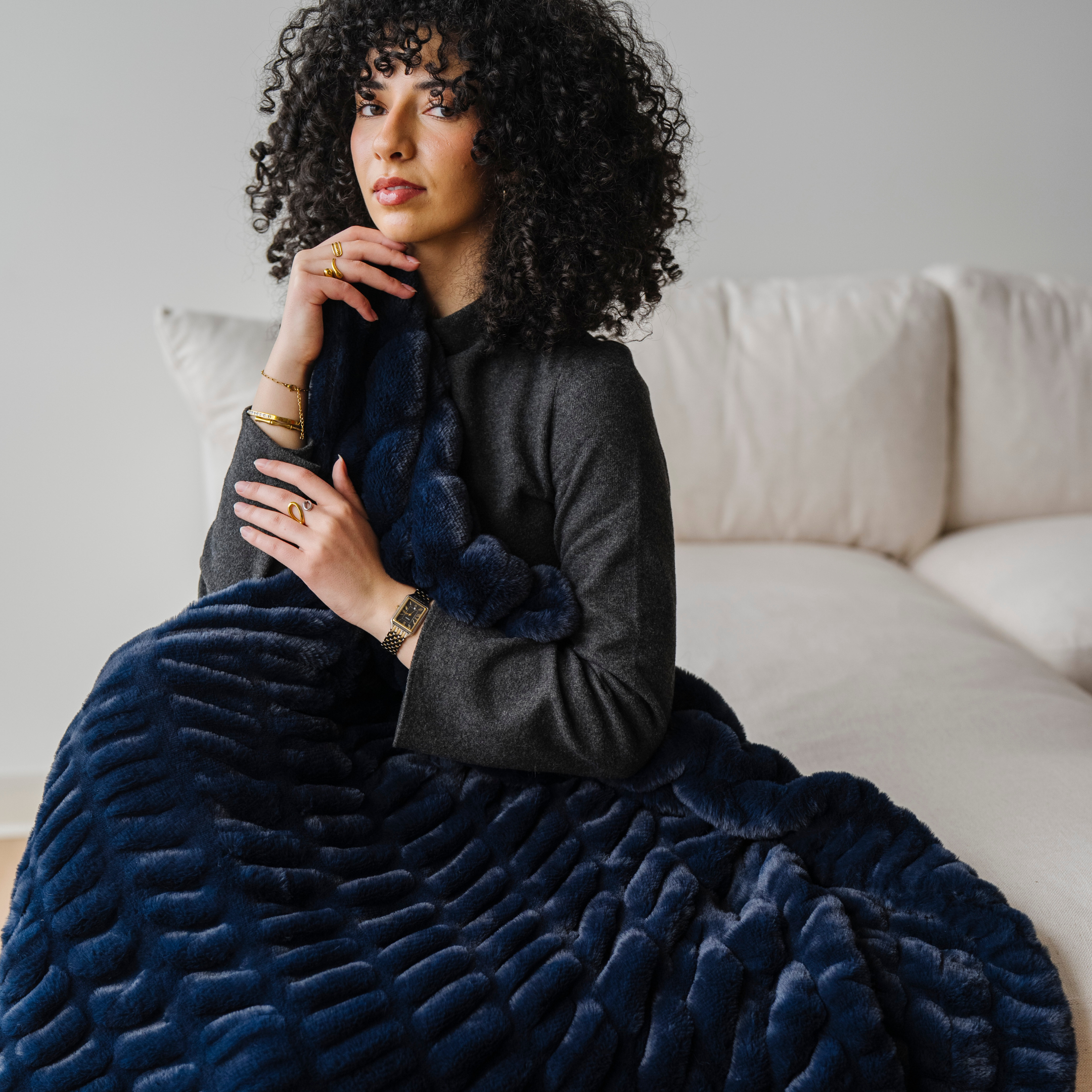 Double Ruched Faux Fur Xl Throw Blankets