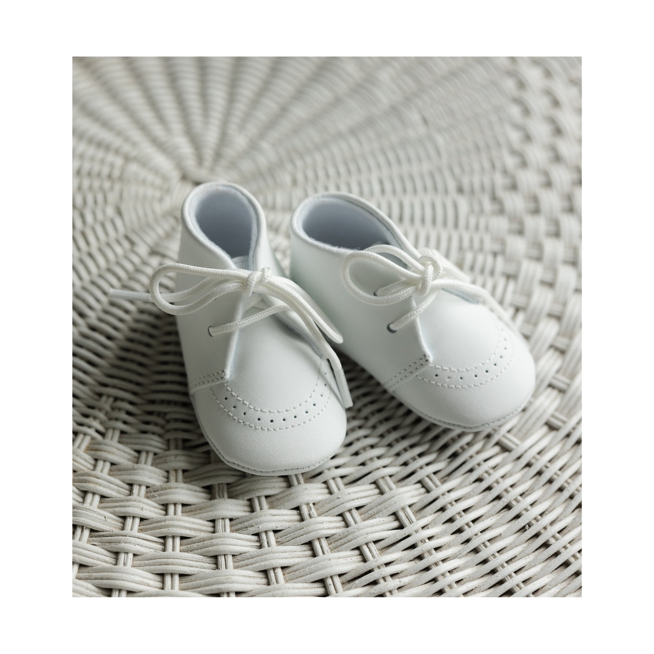 Benny Leather Brogue Oxford Crib Shoe (infant)