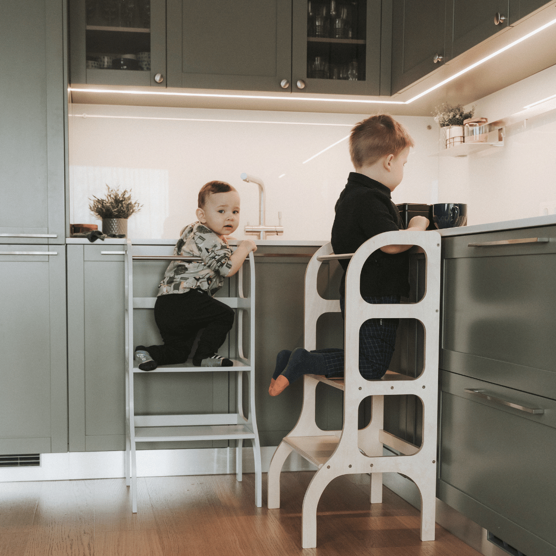 Helper Tower STEP UP • condition: NEW