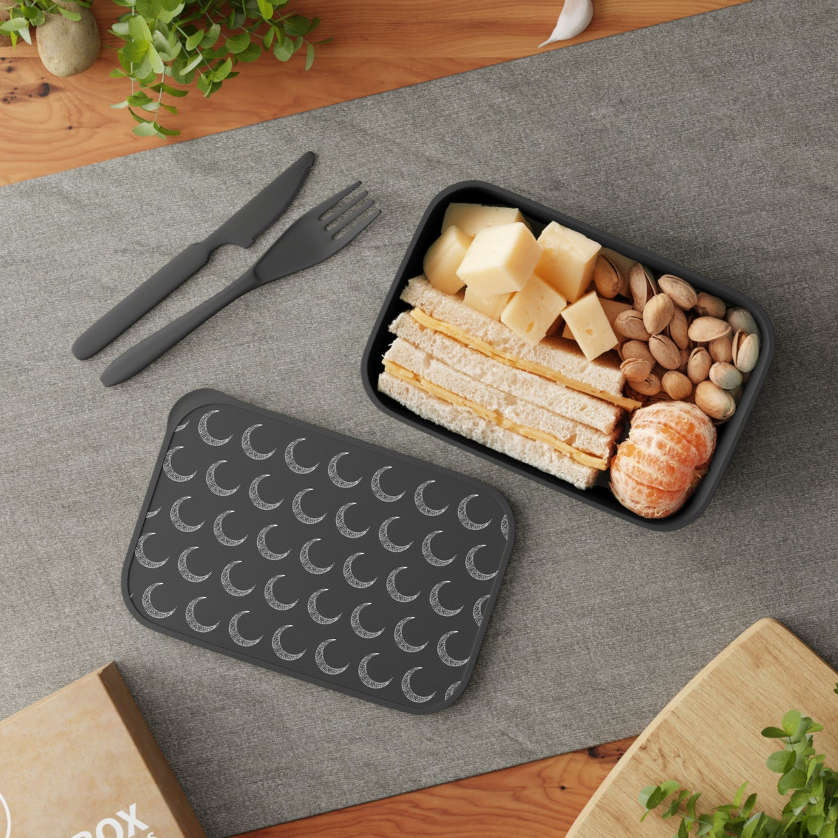 Victorian Crescent Bento Box With Band And Utensils