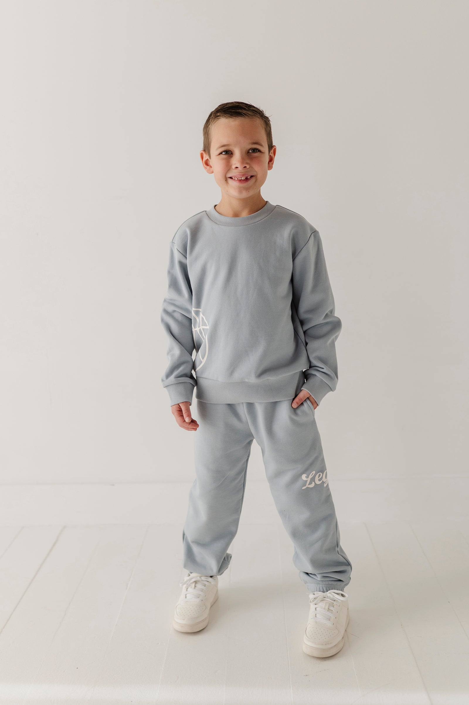 Boys Dario Graphic Sweatshirt In Blue Fog