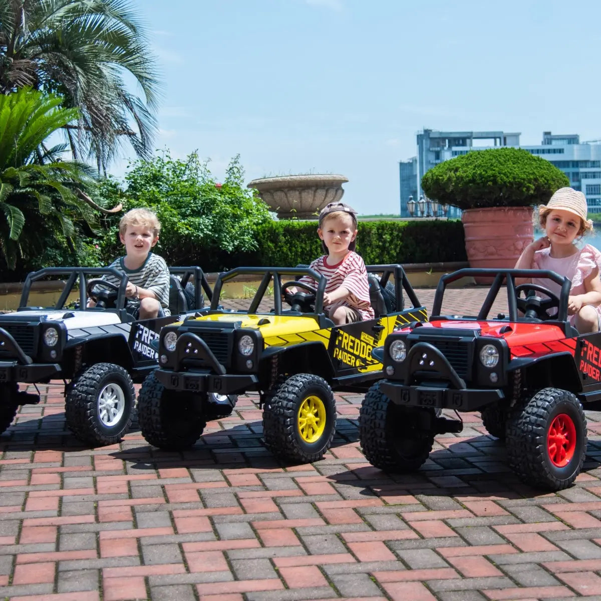 24v Jeep Freddo Raider 2 Seater Ride On