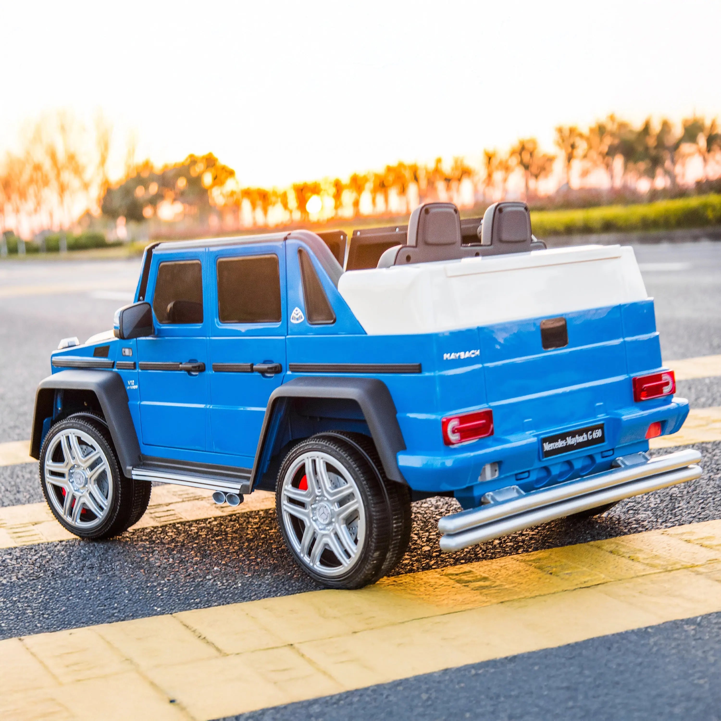 12v Mercedes Maybach G650 Landaulet 1 Seater