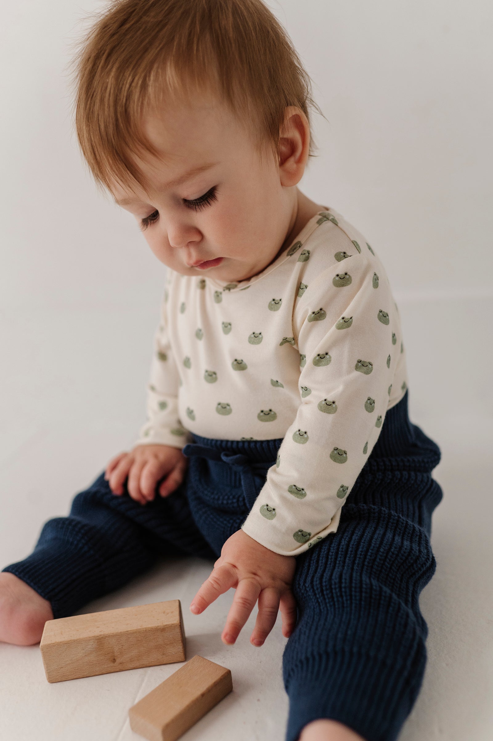 Baby Boy Long Sleeve Bodysuit In Miniature Frogs