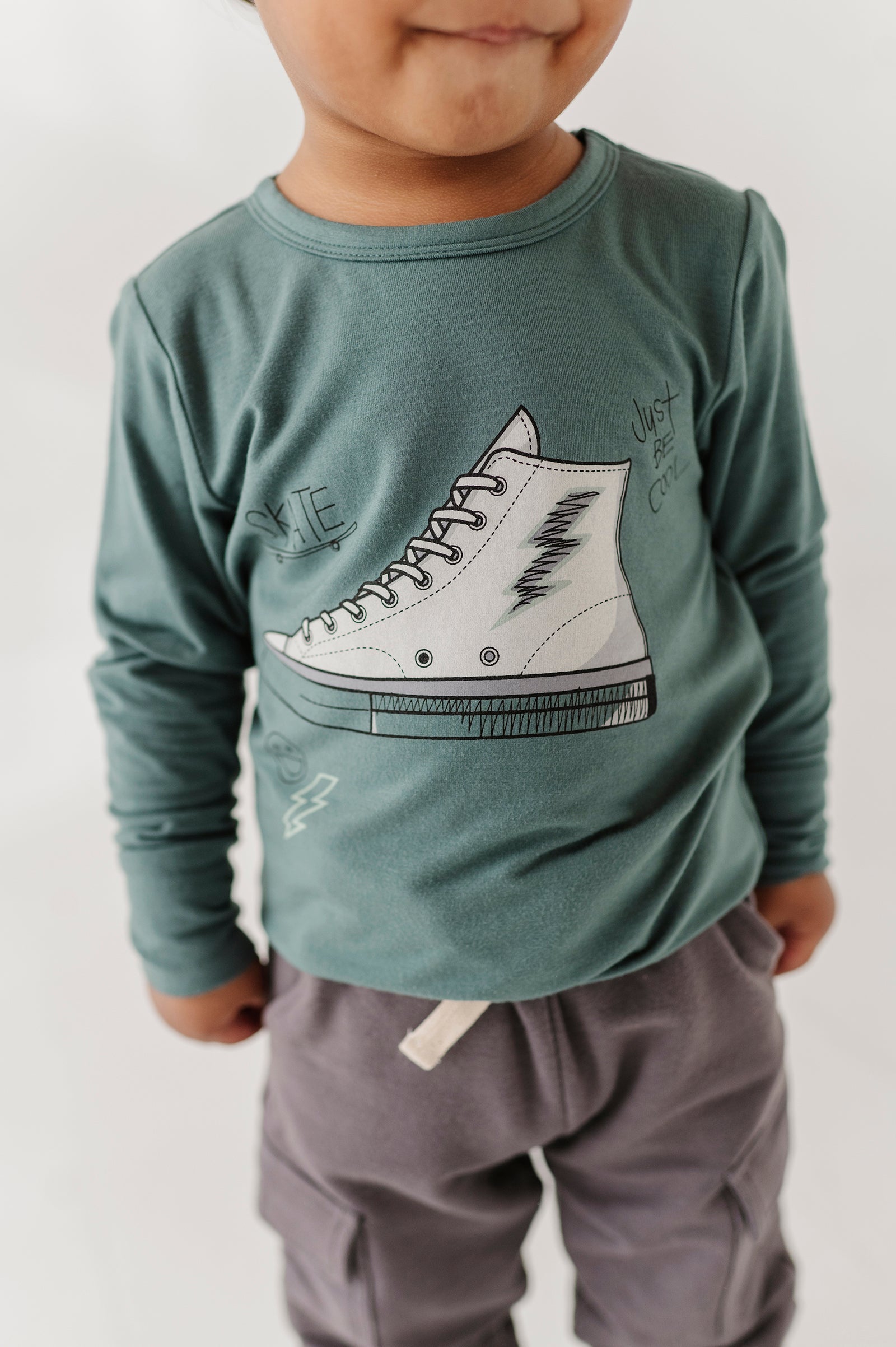 Boys Long Sleeve Tee In Sneaker