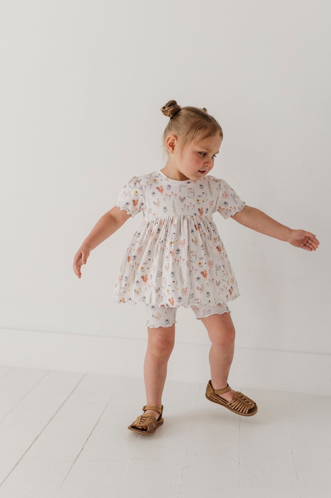 Girls Babydoll Set In Floral Chickens