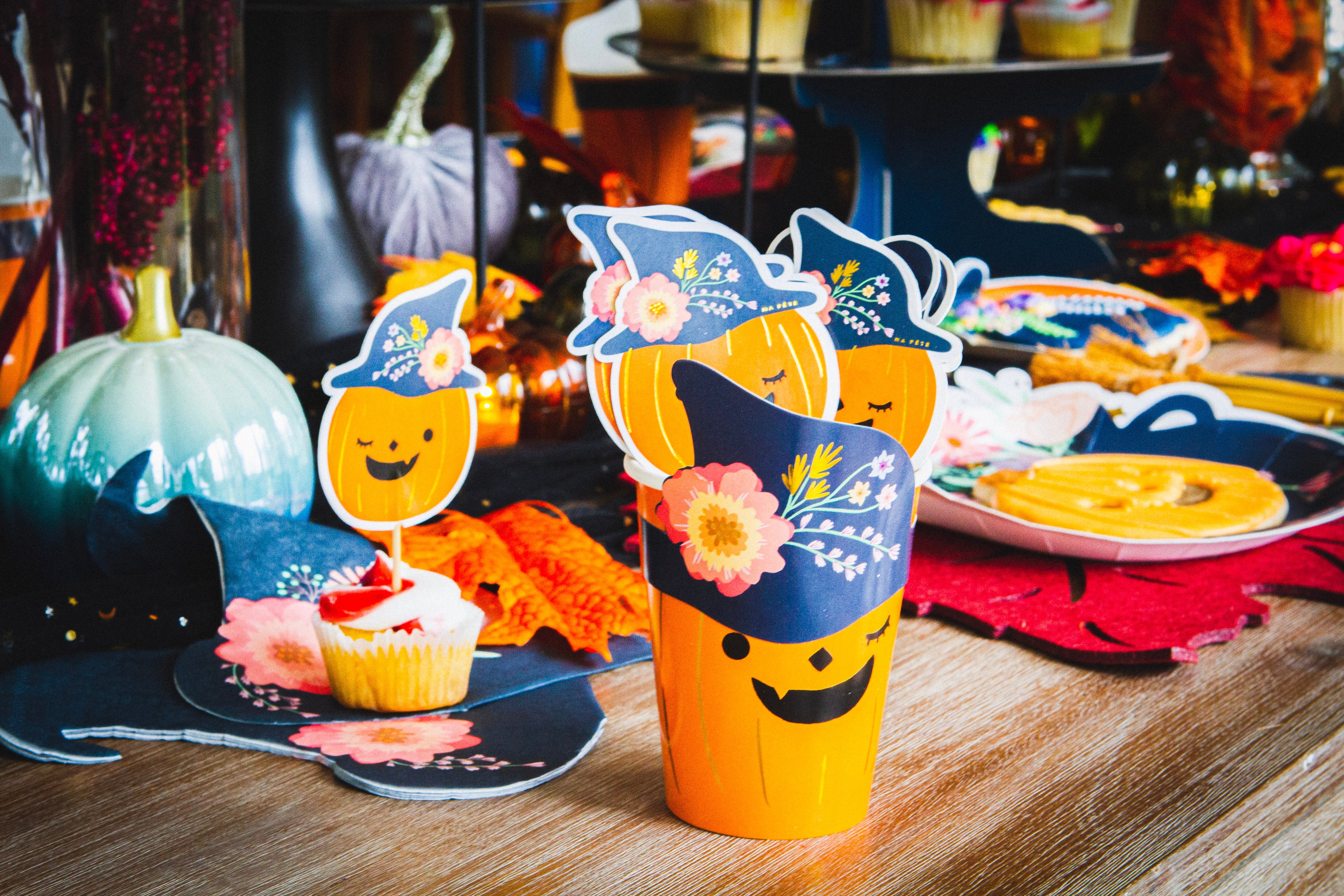 Pumpkin Paper Cups With A Hat Sleeve