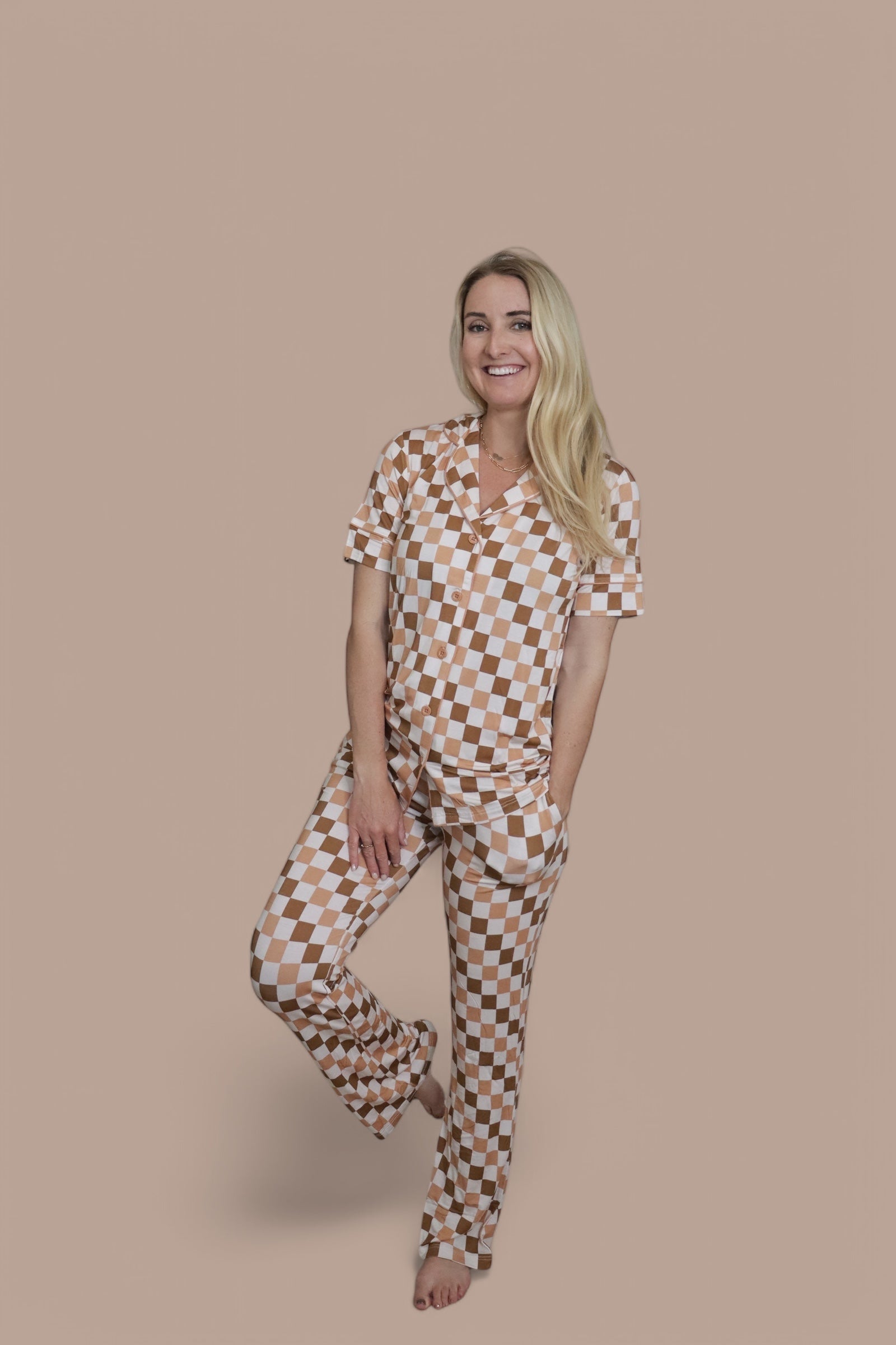 Chestnut Checkers Women’s Relaxed Dream Set