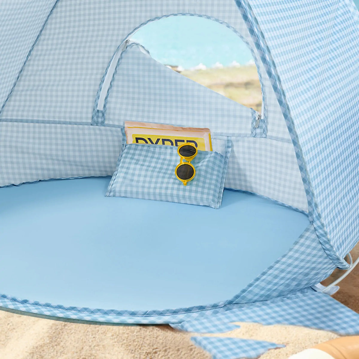 ® One-stop Beach Toy & Tent Set