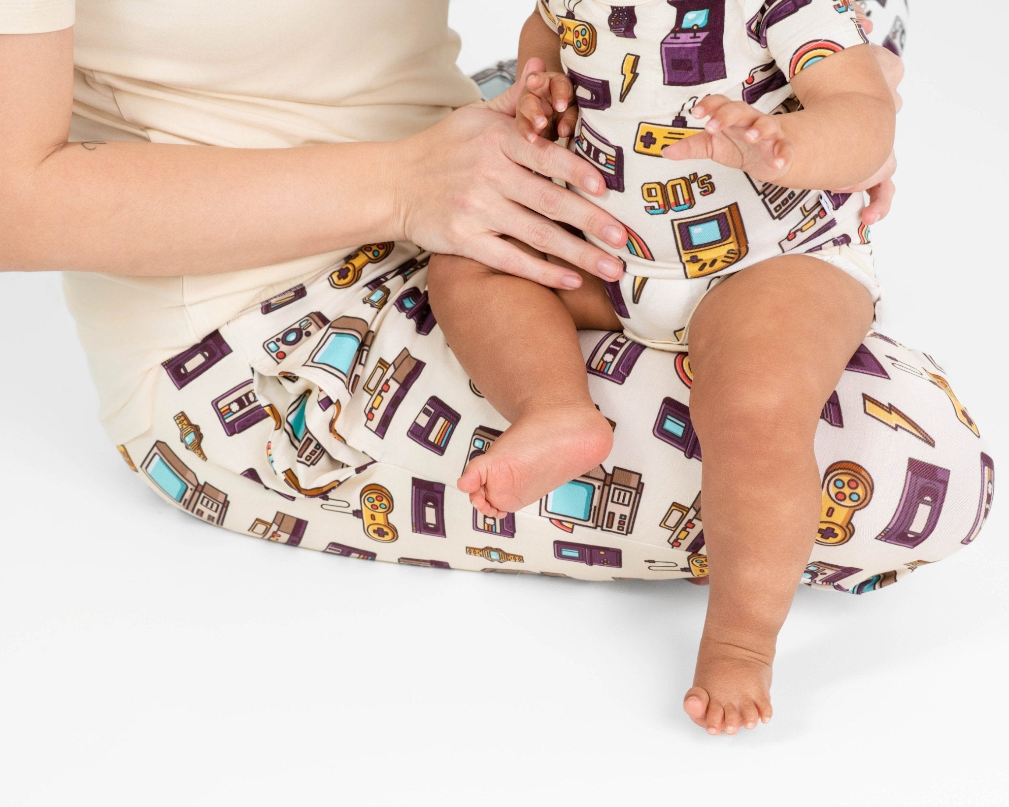 90's Retro Women's Jogger Pants