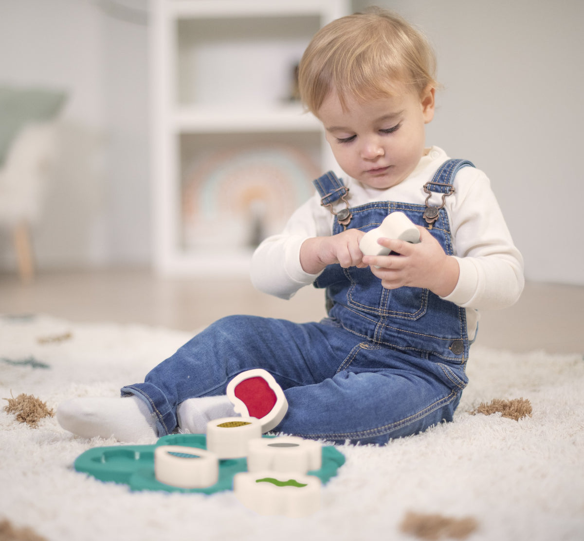 Feel To Learn: Nestable Sensory Tree