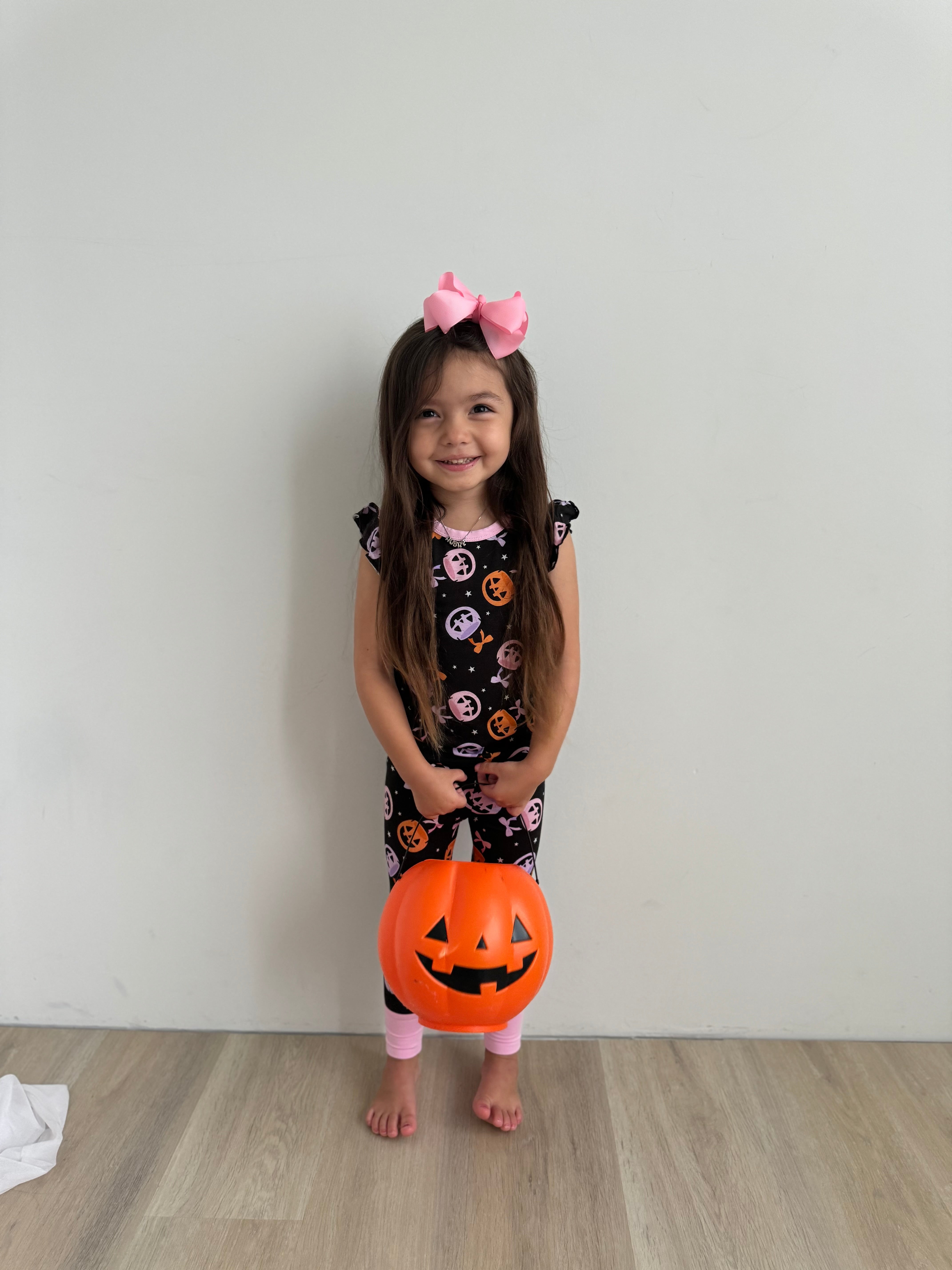 Candy Cauldrons Two Piece Set