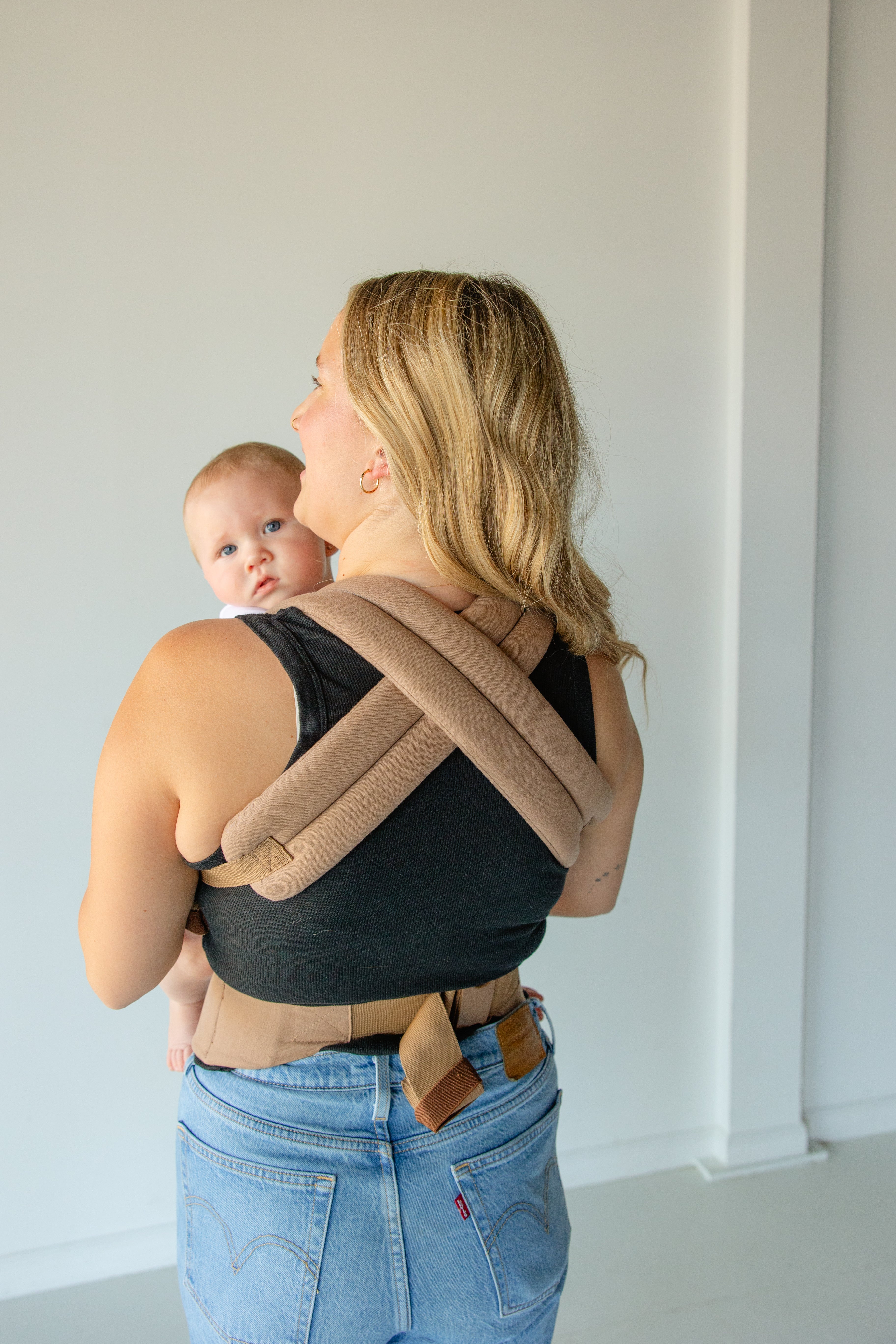 Monroe X Coco Desert - Cotton Linen Baby Carrier (7-35 Lbs)