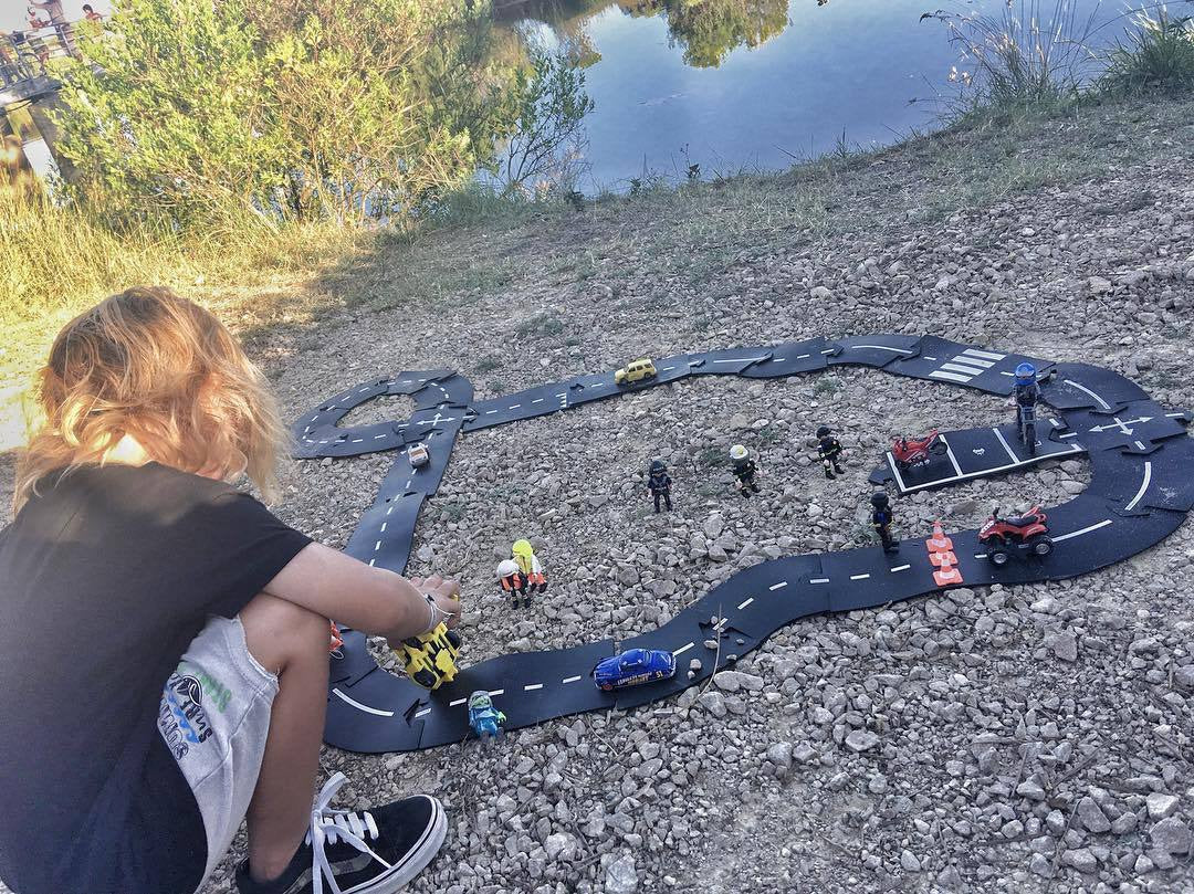 Rubber Roads Play Set