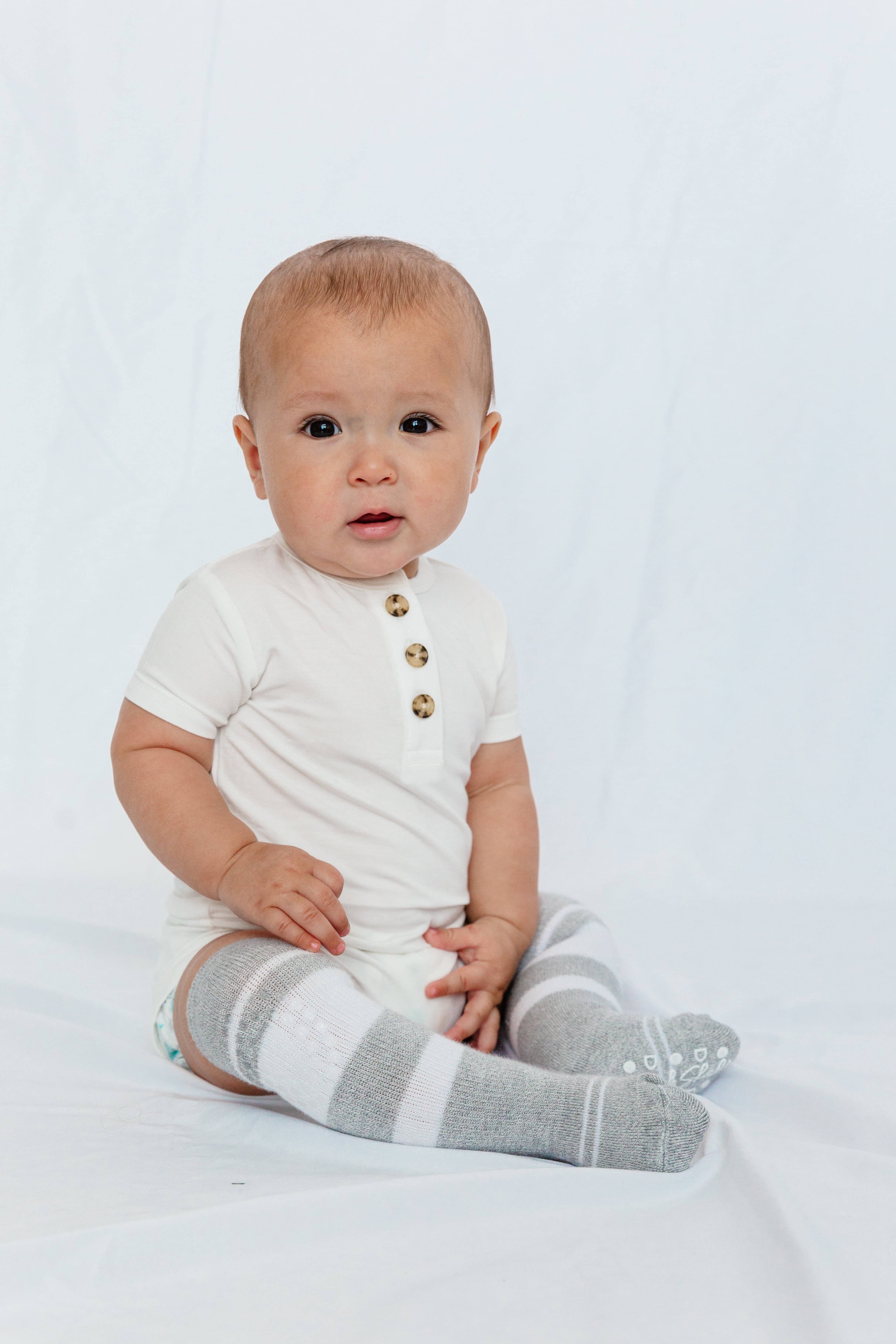 Bamboo Short Sleeve 3 Button Onesie