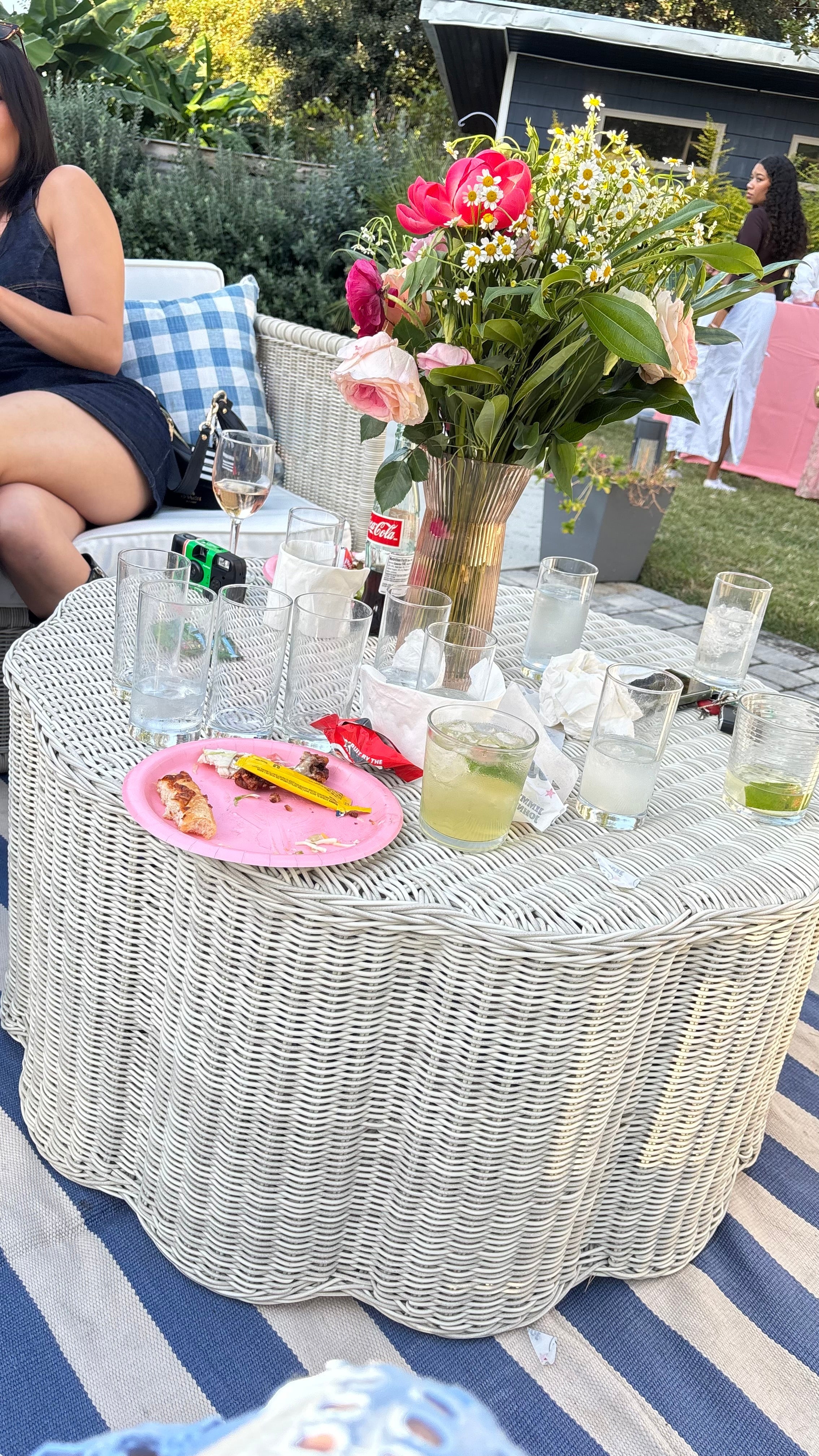 Kiira Outdoor Scalloped Coffee Table - Driftwood