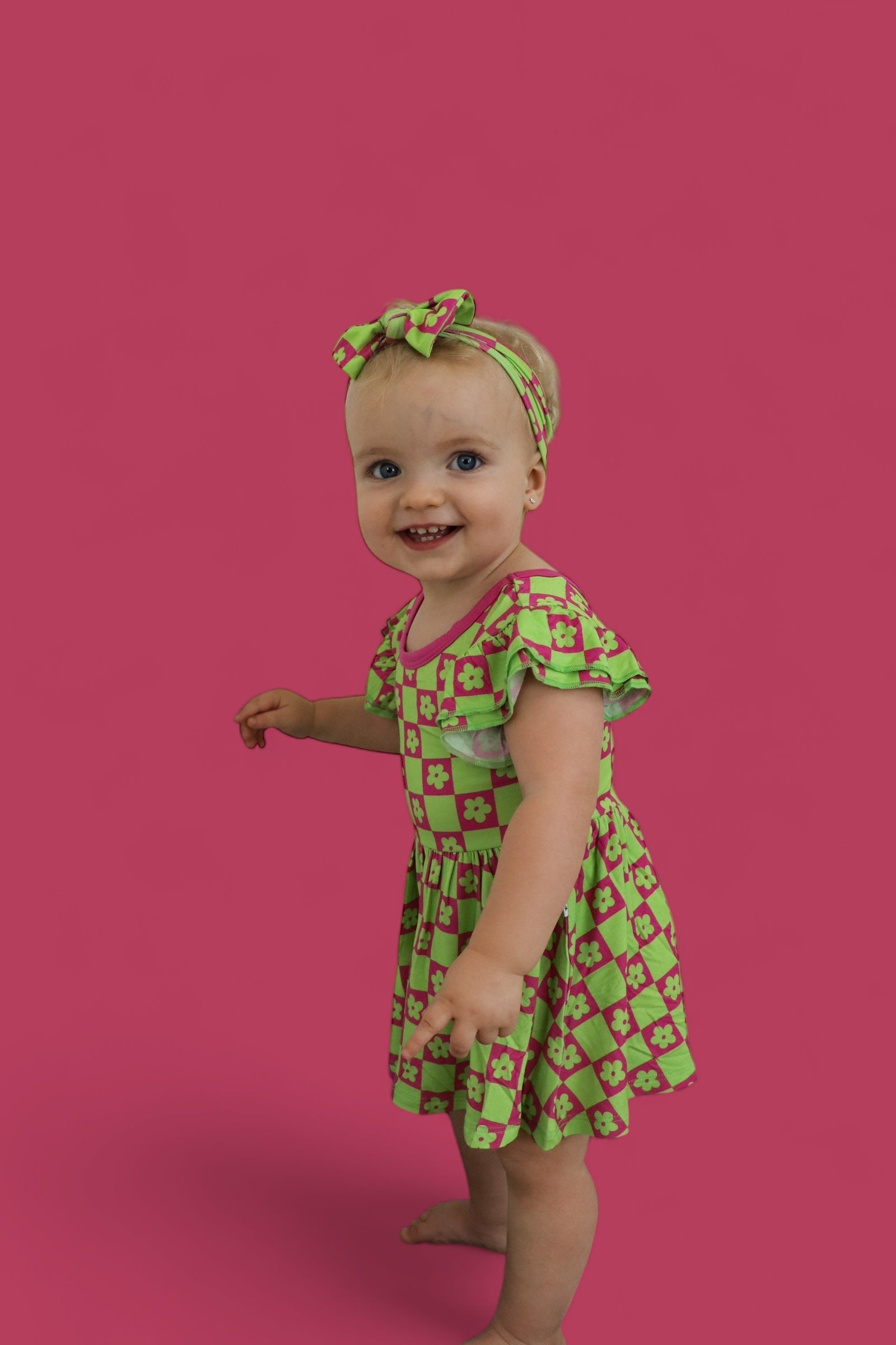 Wild Daisy Checkers Dream Bow