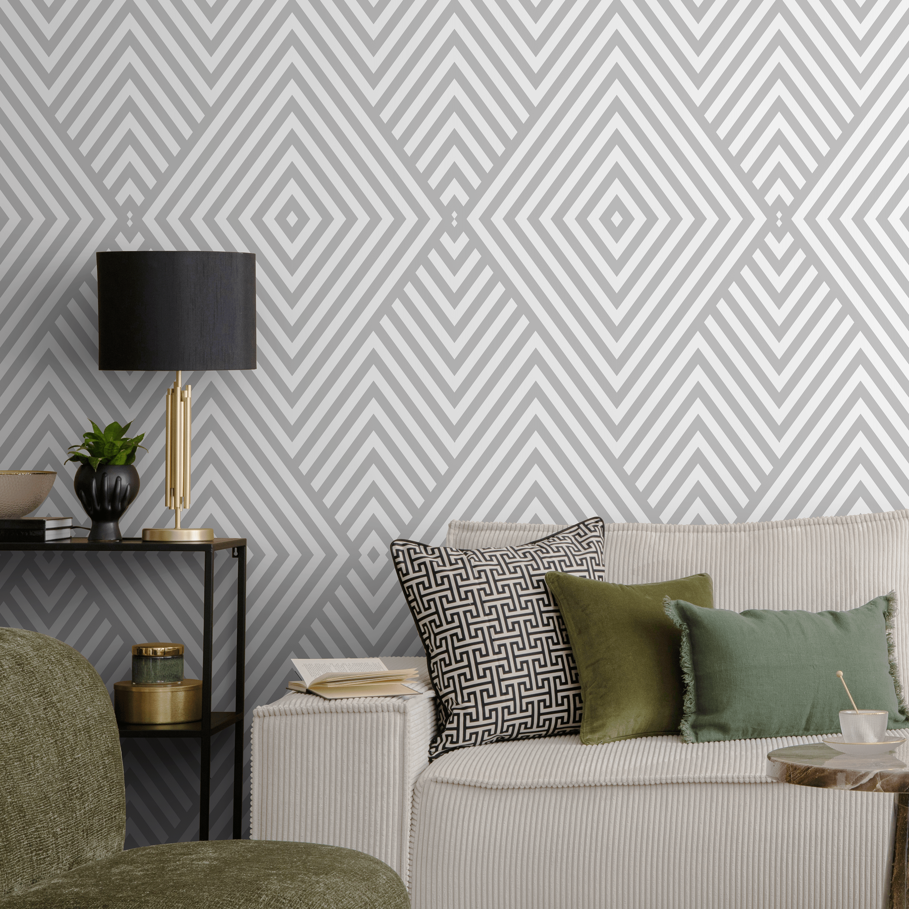 Geometric Wallpaper With A Striped Diamond Motif In Light Gray - A335
