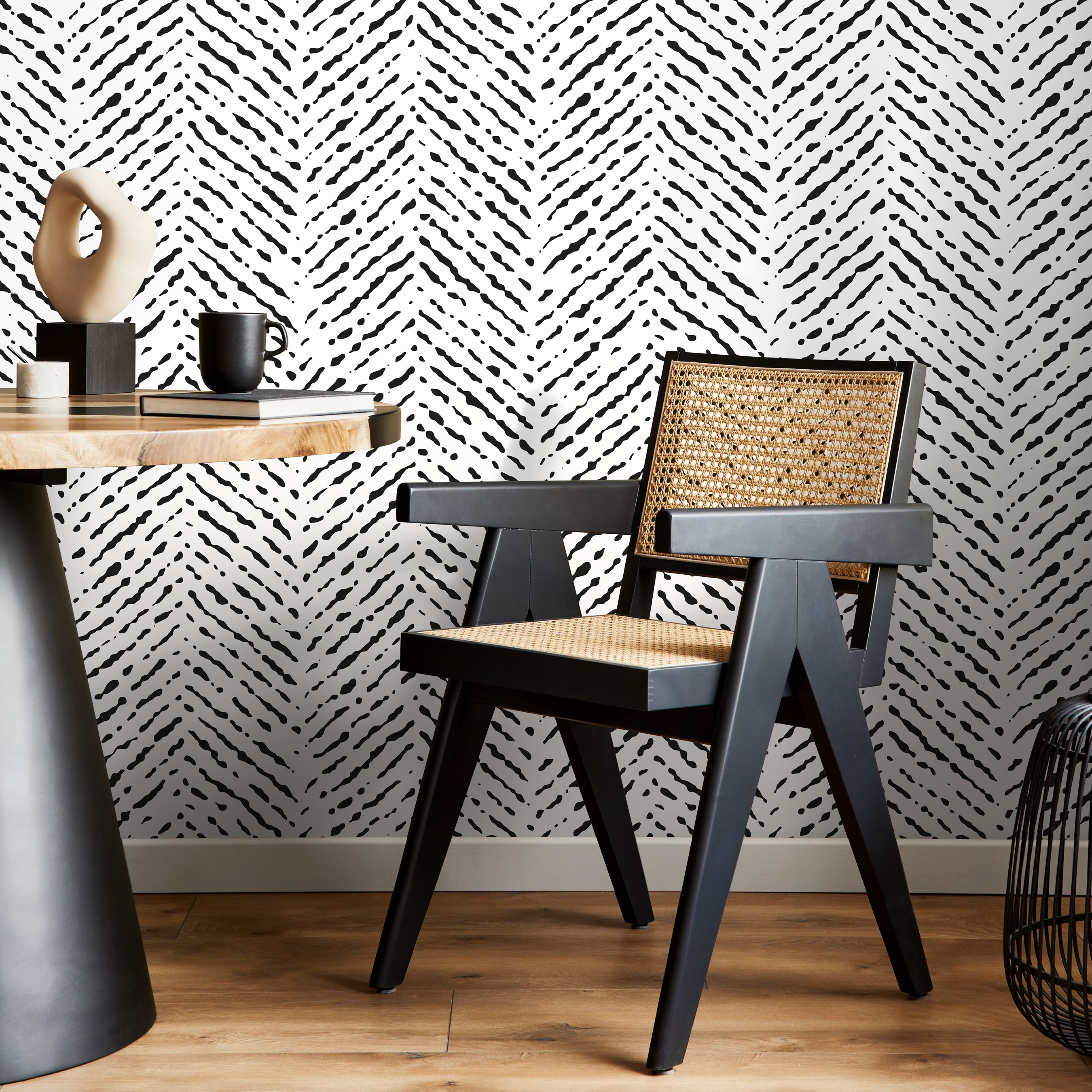 Scandinavian Wallpaper With A Hand-drawn Herringbone Motif In Black And White - A421
