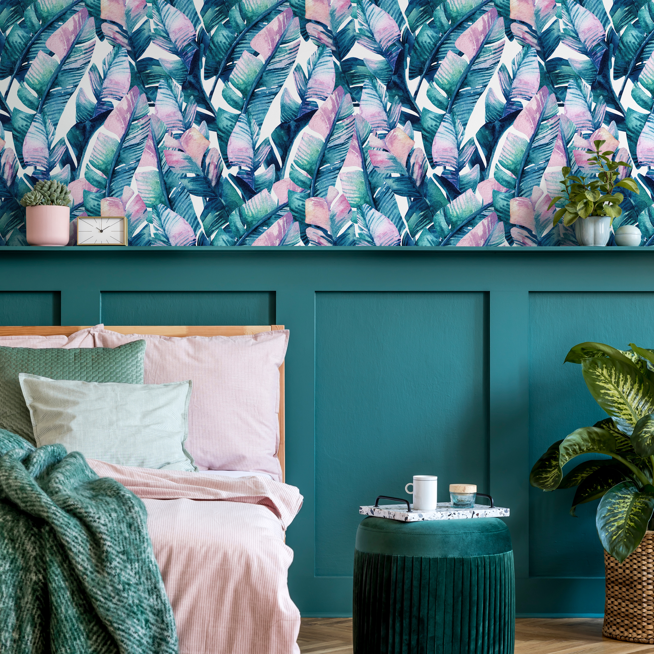 Botanical Wallpaper Featuring Painted Tropical Leaves In Teal, Blue, And Pink - A467