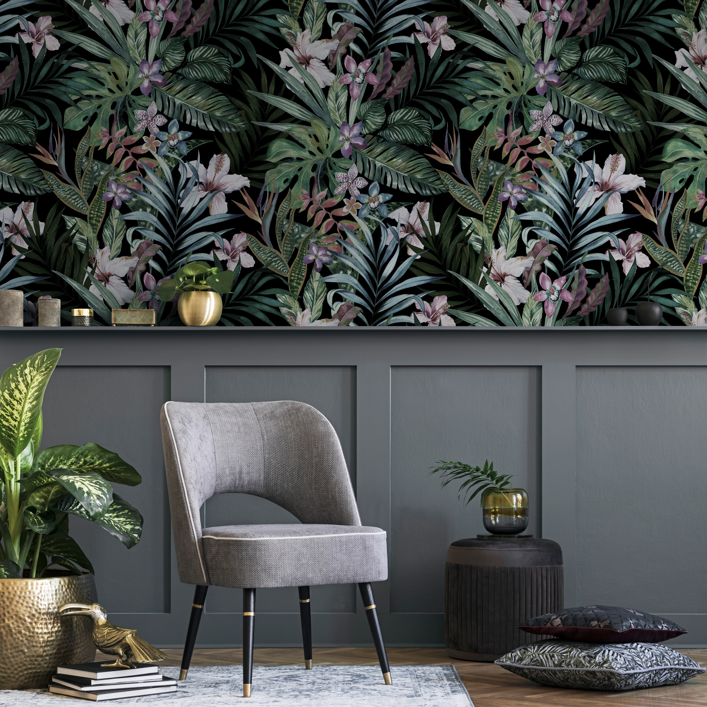 Botanical Wallpaper Featuring Jungle Flowers And Leaves In Green And Purple - A499