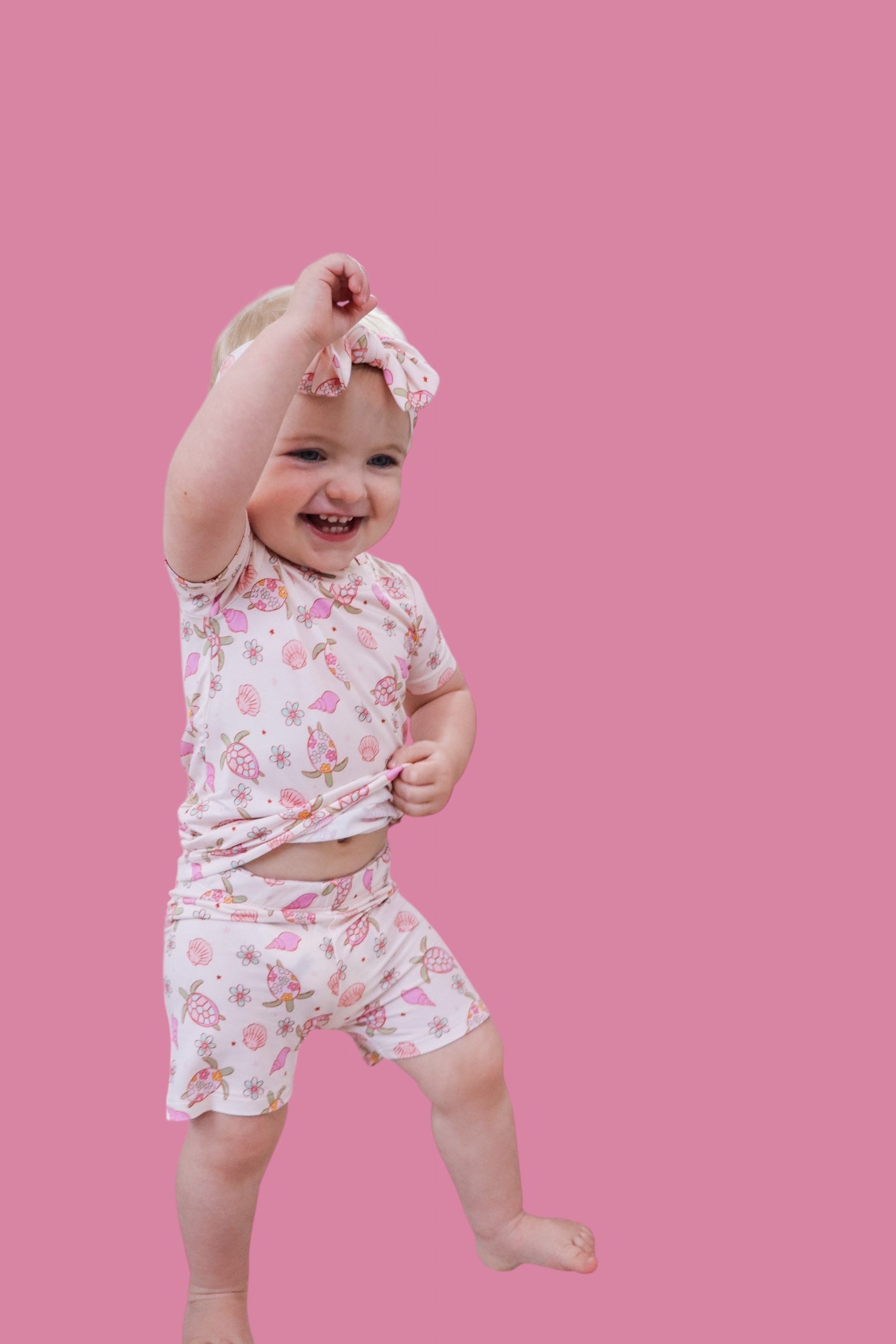 Exclusive Love Your Shell Dream Short Set