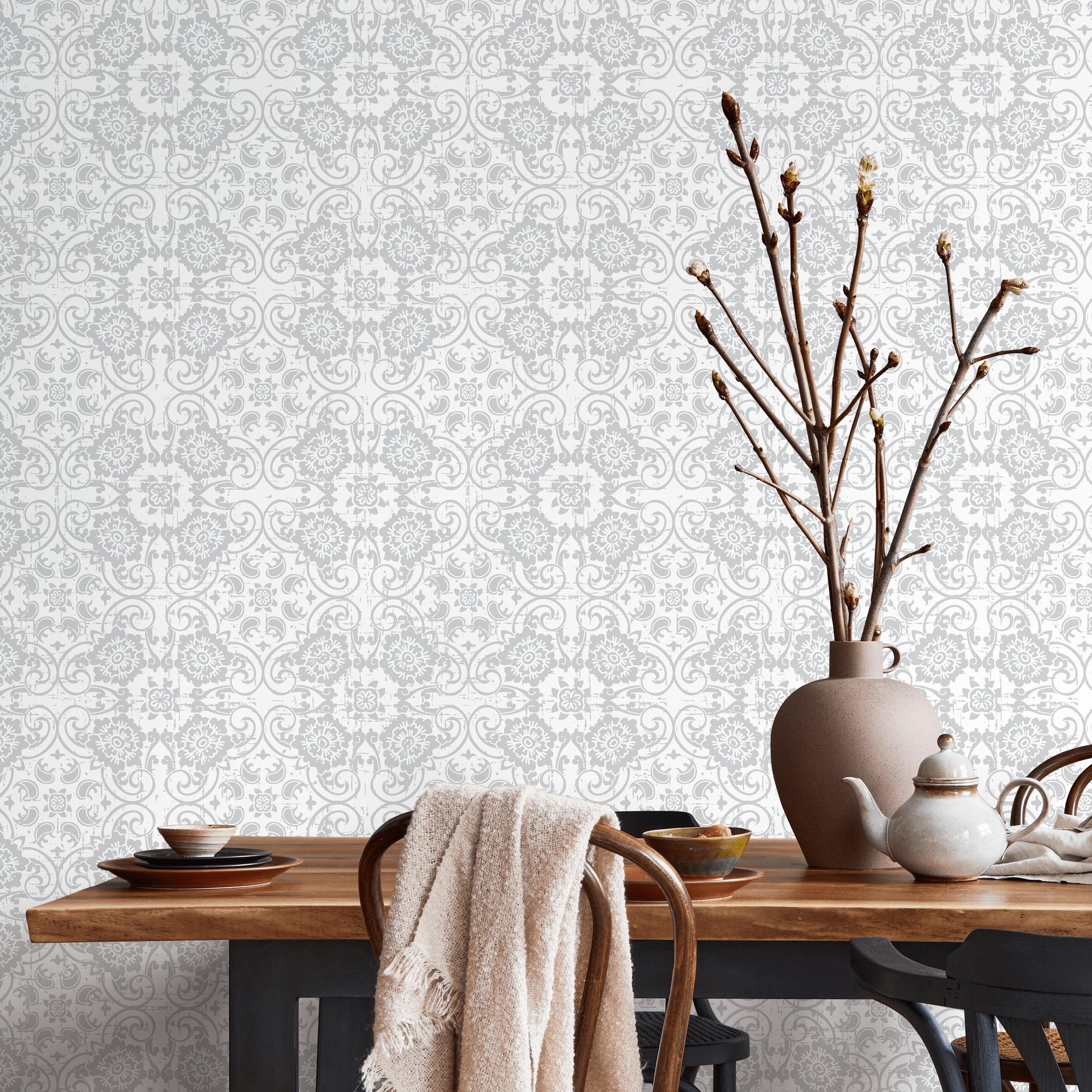 Damask Wallpaper With A Distressed Floral Motif In Gray - A609