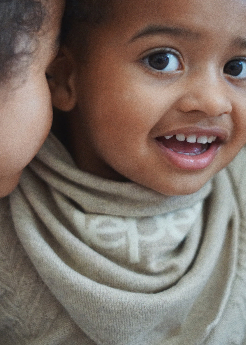 Cashmere Triangle Heritage Bandana Scarf | Beige Melange