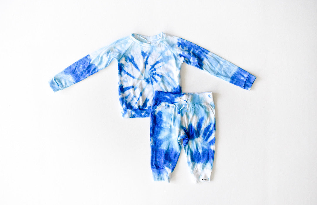 Kids Tie Dye Raglan Shirt In Blue Sky