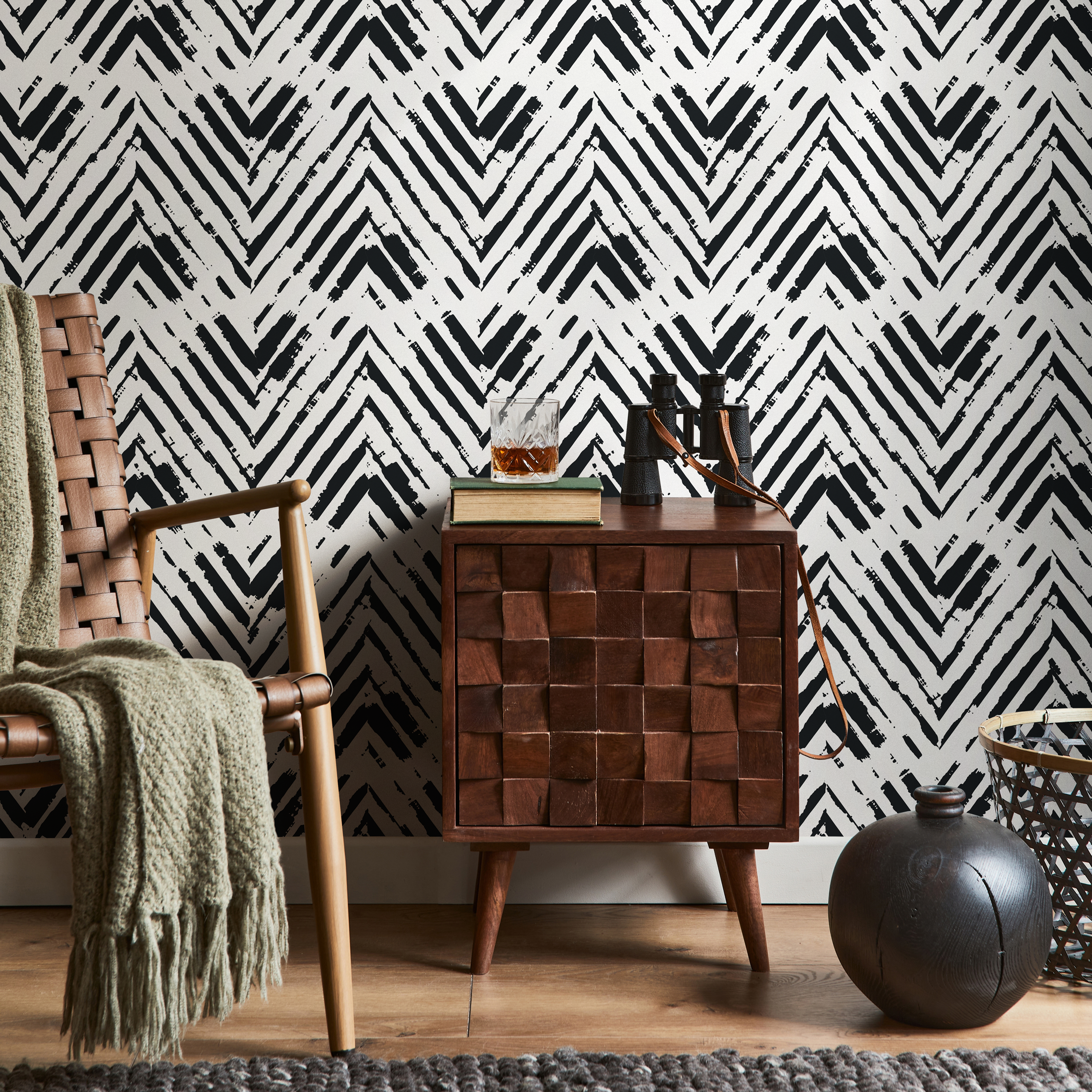 Herringbone Wallpaper With A Distressed Brushstroke Motif In Black And White - A953