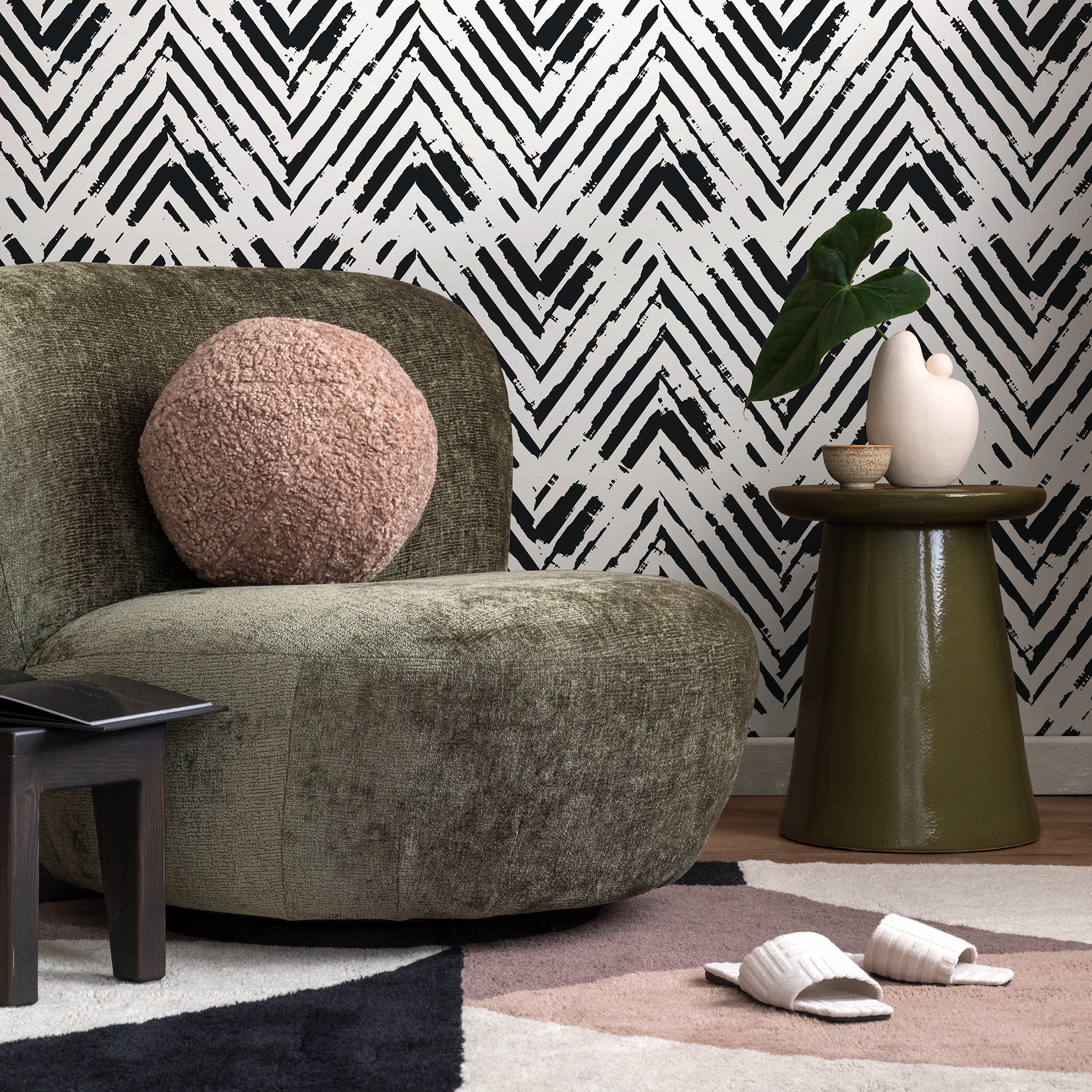 Herringbone Wallpaper With A Distressed Brushstroke Motif In Black And White - A953