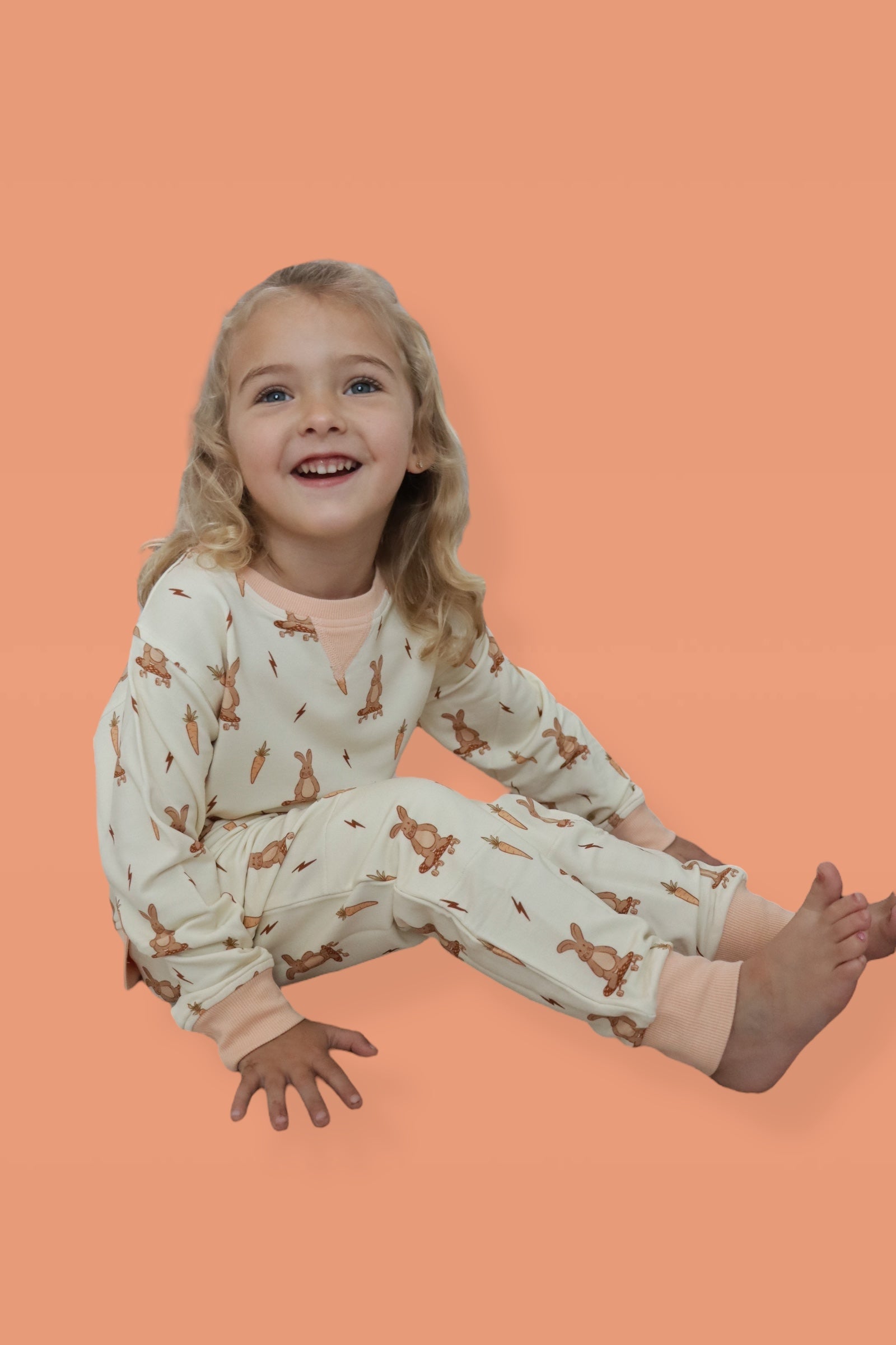 Rollin' Rabbits Dream Pullover