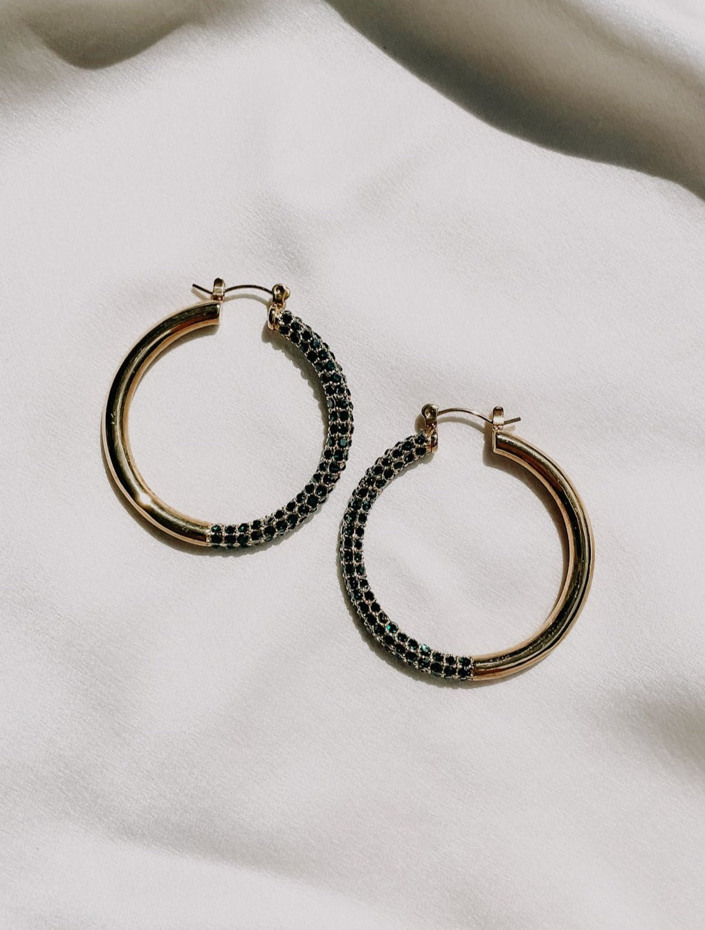 Paloma Hoops