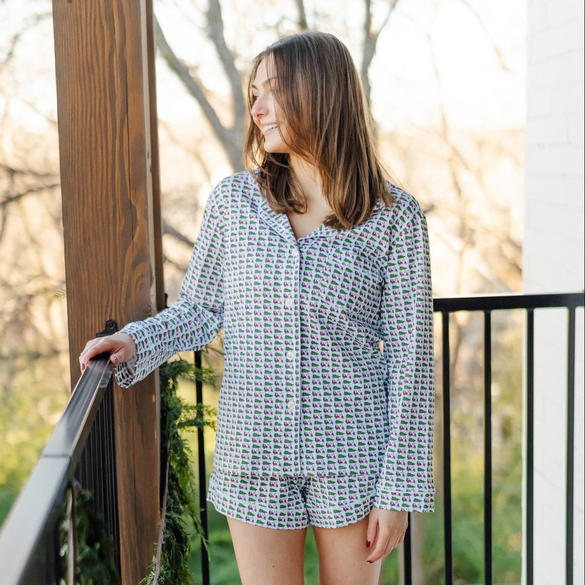 Elizabeth Women's Longsleeve Short Set - Christmas At The Club