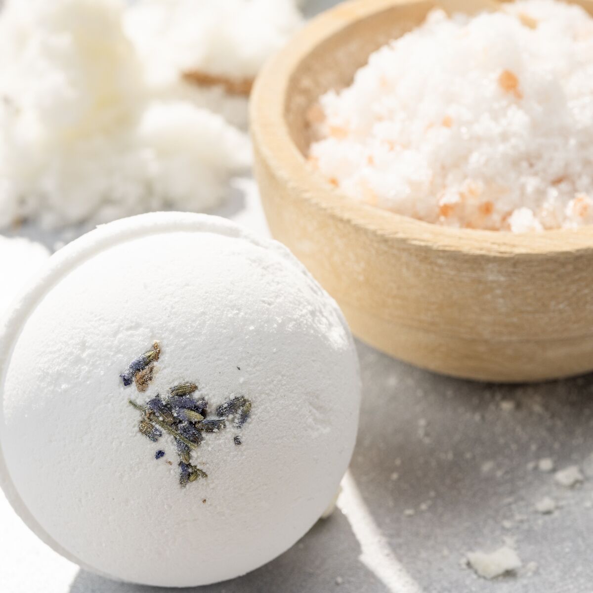 Bulk - 100 Natural Vegan Mix Scents Bath Bombs - White