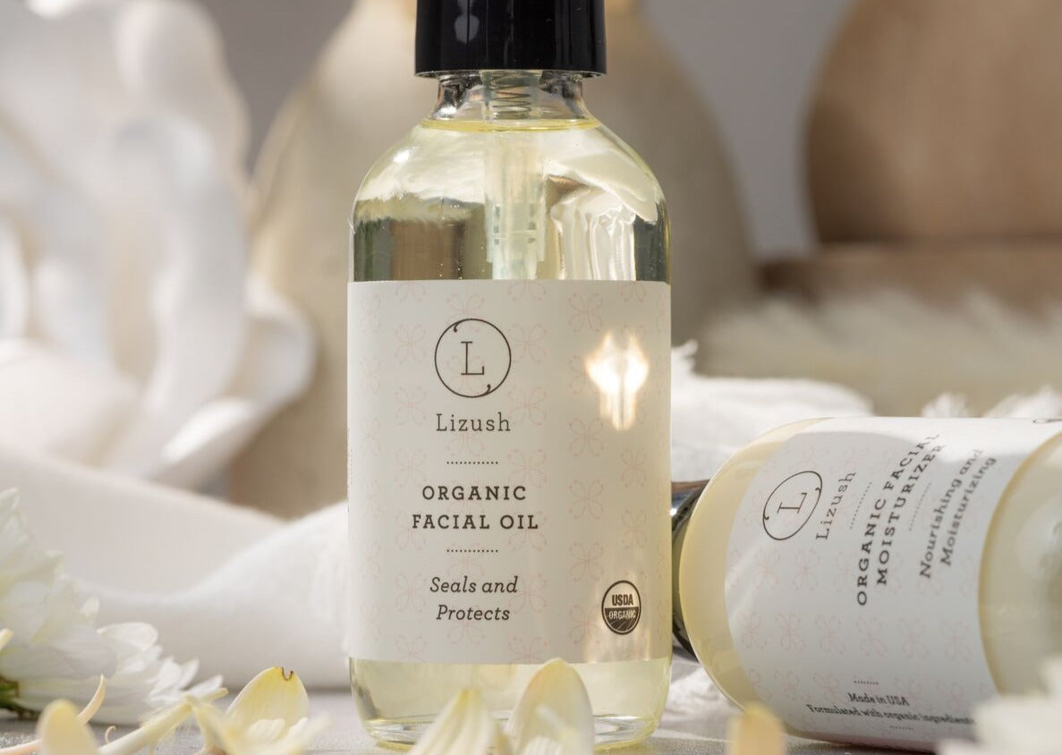 Organic Facial Oil Seals And Protects