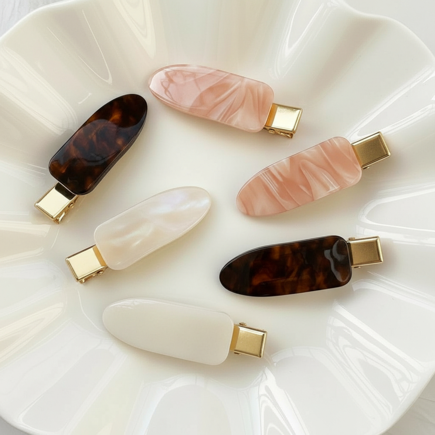 Airy Curve Hair Clip