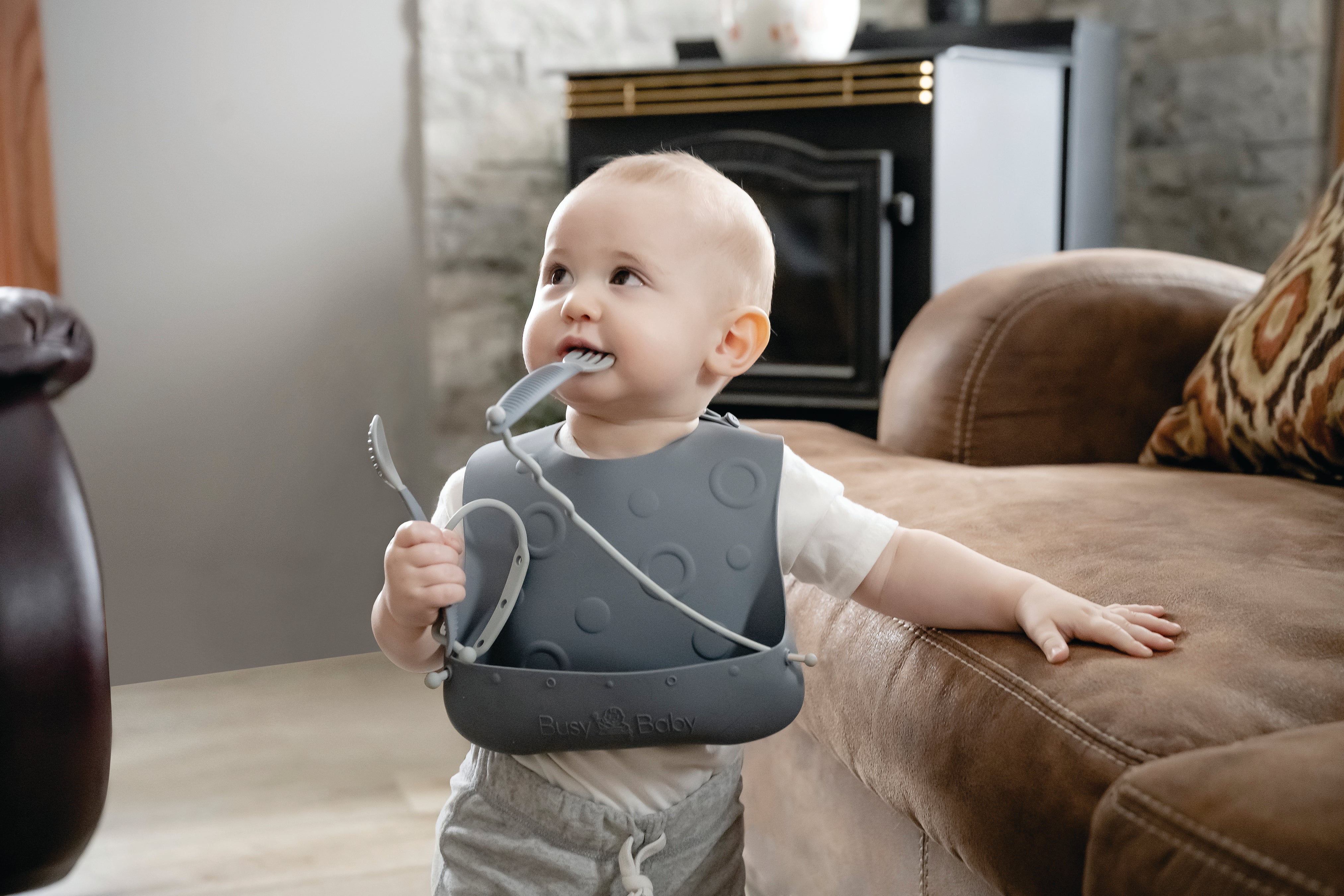 Stop-drop Travel Bib+ Utensils