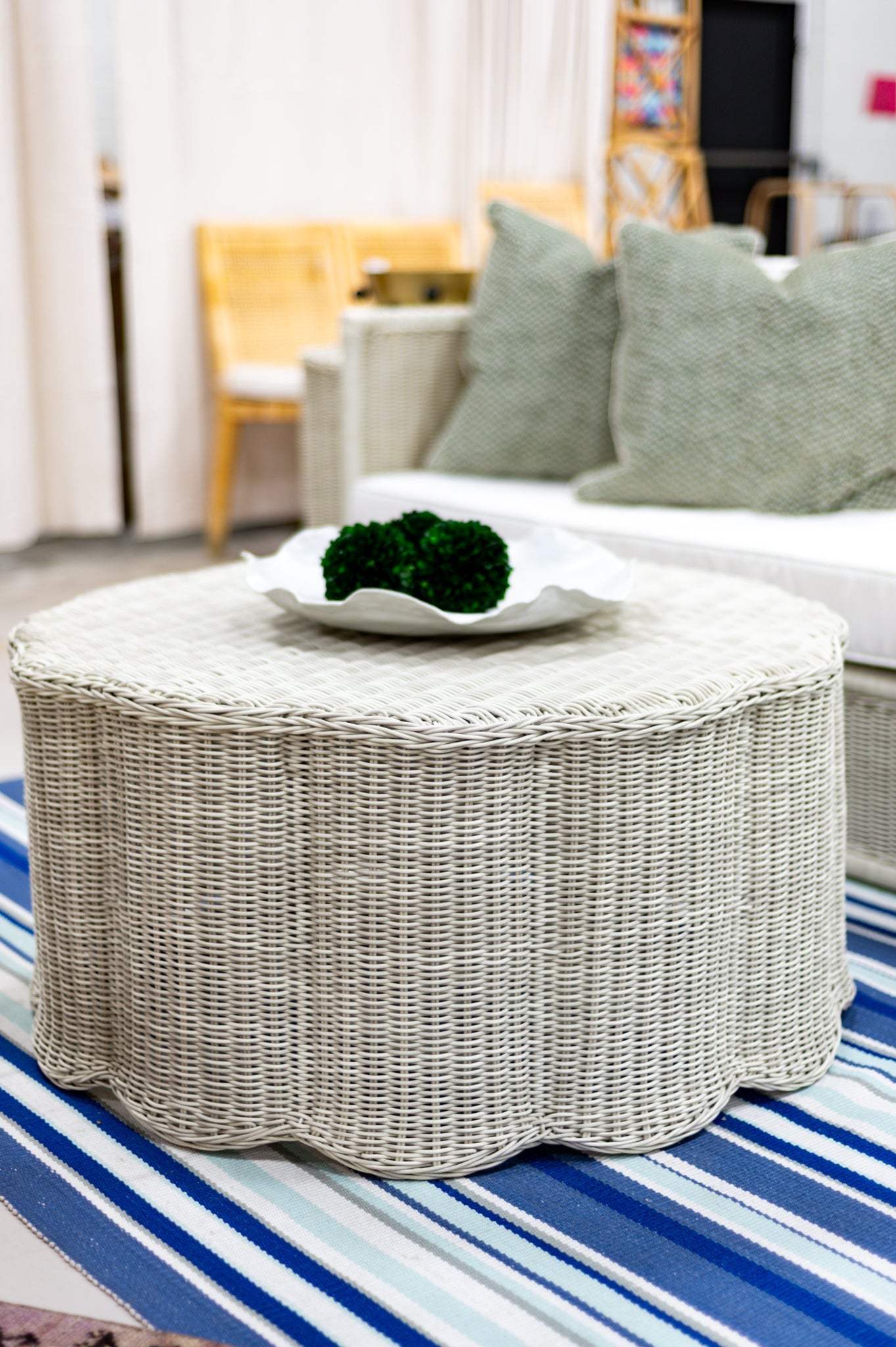 Kiira Outdoor Scalloped Coffee Table - Driftwood