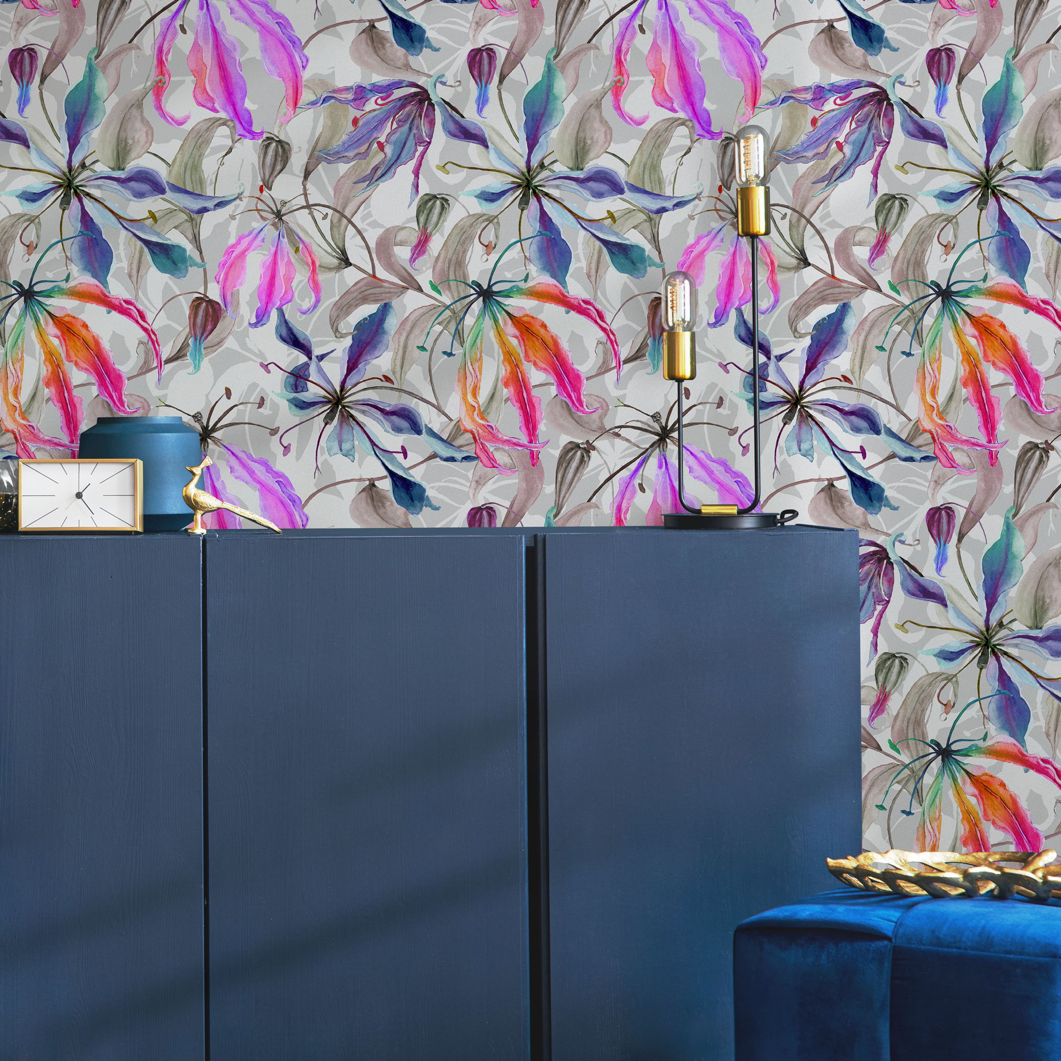 Floral Wallpaper With Watercolor Glory Lilies In Pink, Purple, And Blue - B030