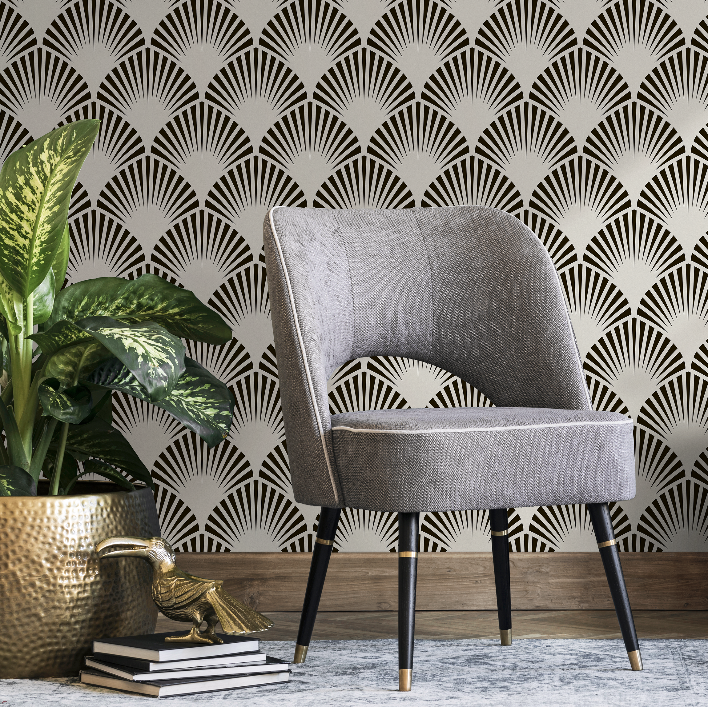 Art Deco Wallpaper With A Stylized Fan Motif In Black And Light Grey - B074