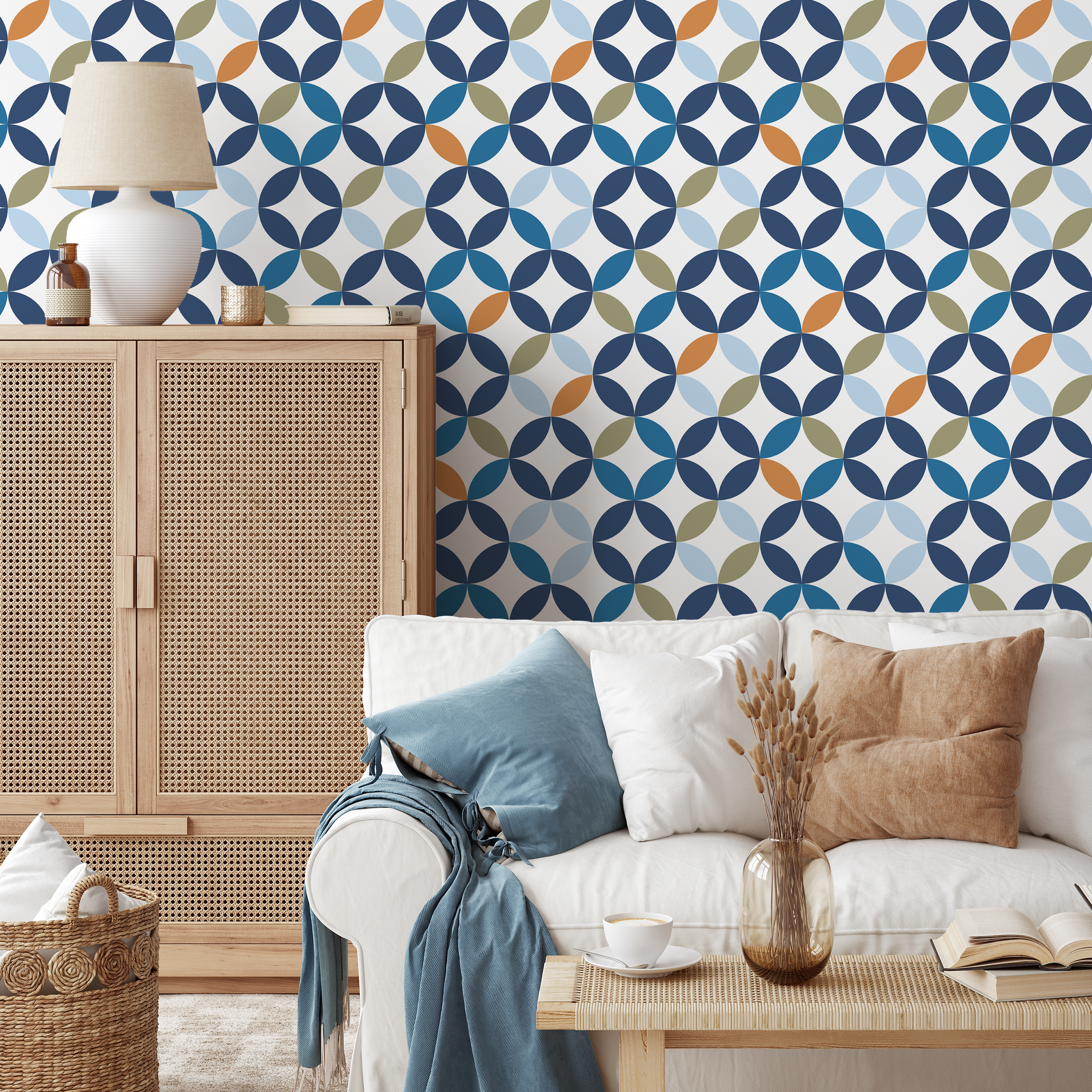 Geometric Wallpaper With An Interlocking Circle Motif In Blue, Green, And Orange - B085
