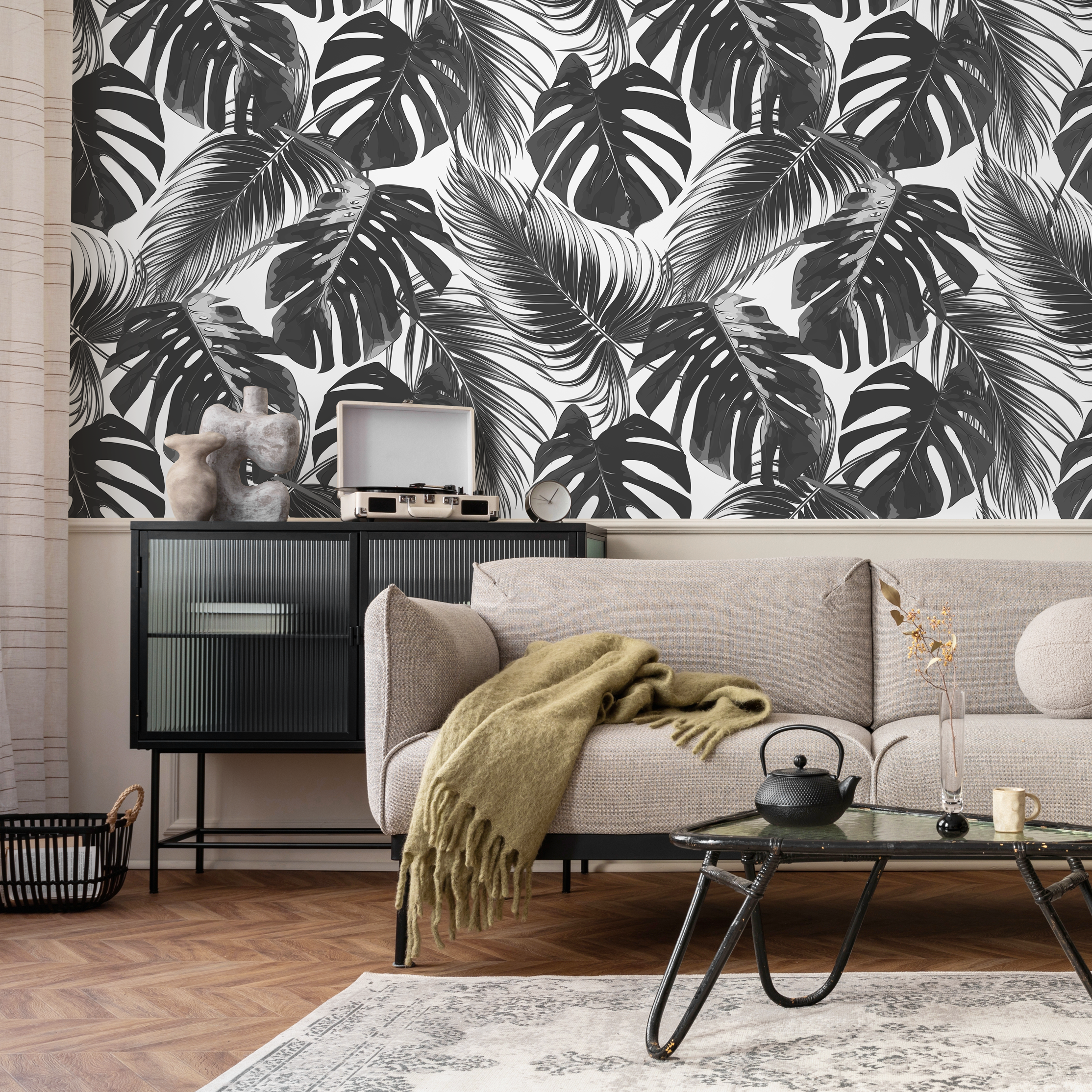 Botanical Wallpaper With Monstera And Palm Leaves In Black And Gray - B130