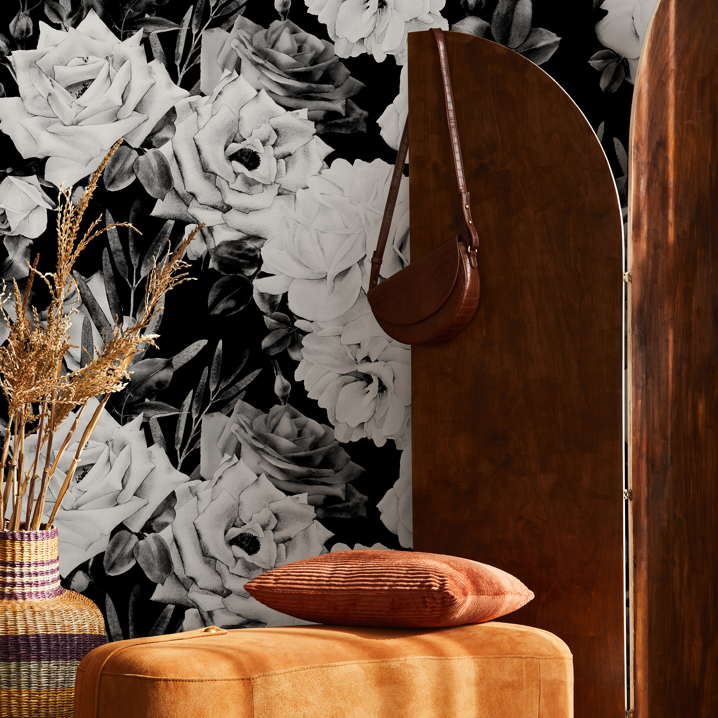 Floral Wallpaper With A Dramatic Rose Motif In Black And White - B192
