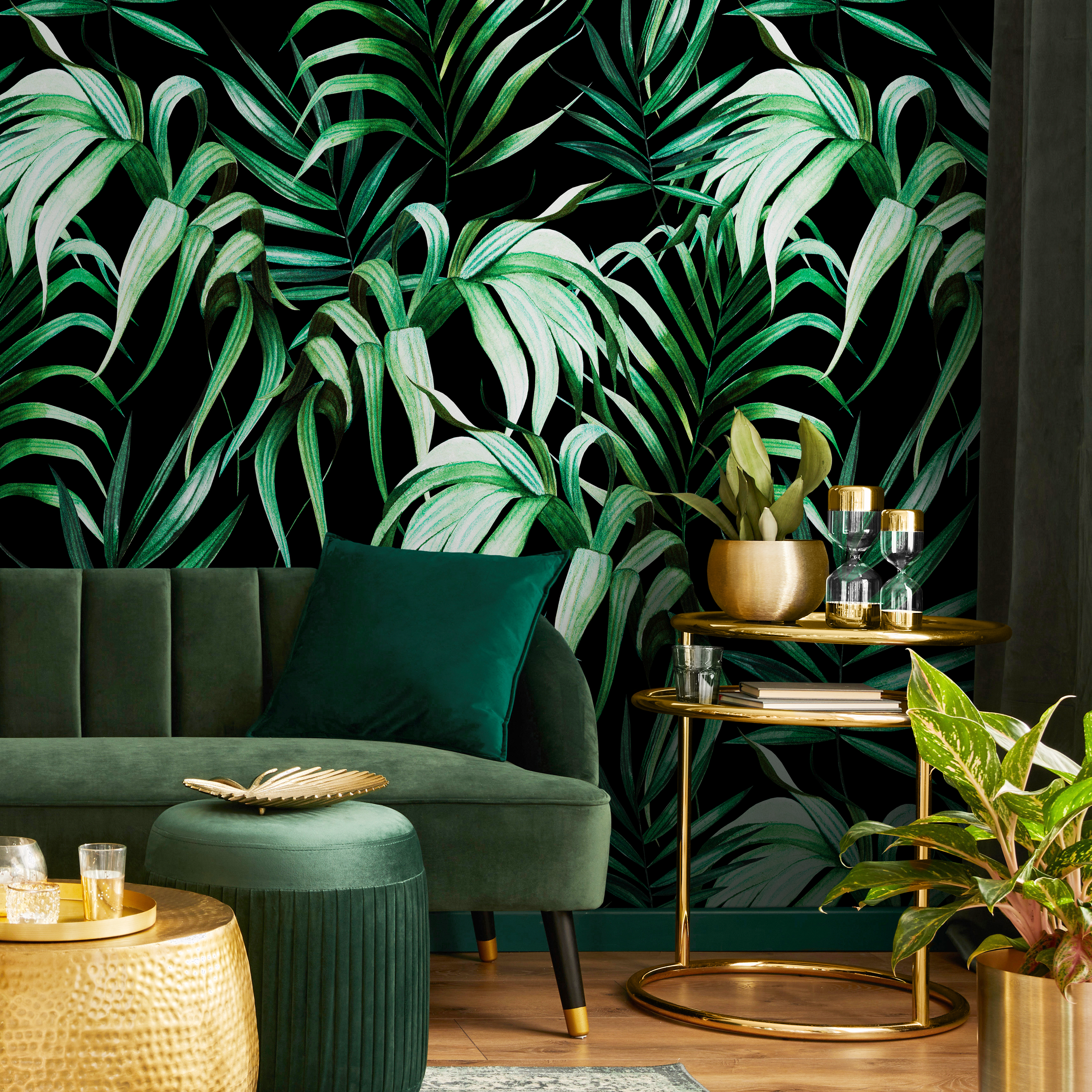 Tropical Wallpaper With Lush Palm Leaves In Green And Black - B214
